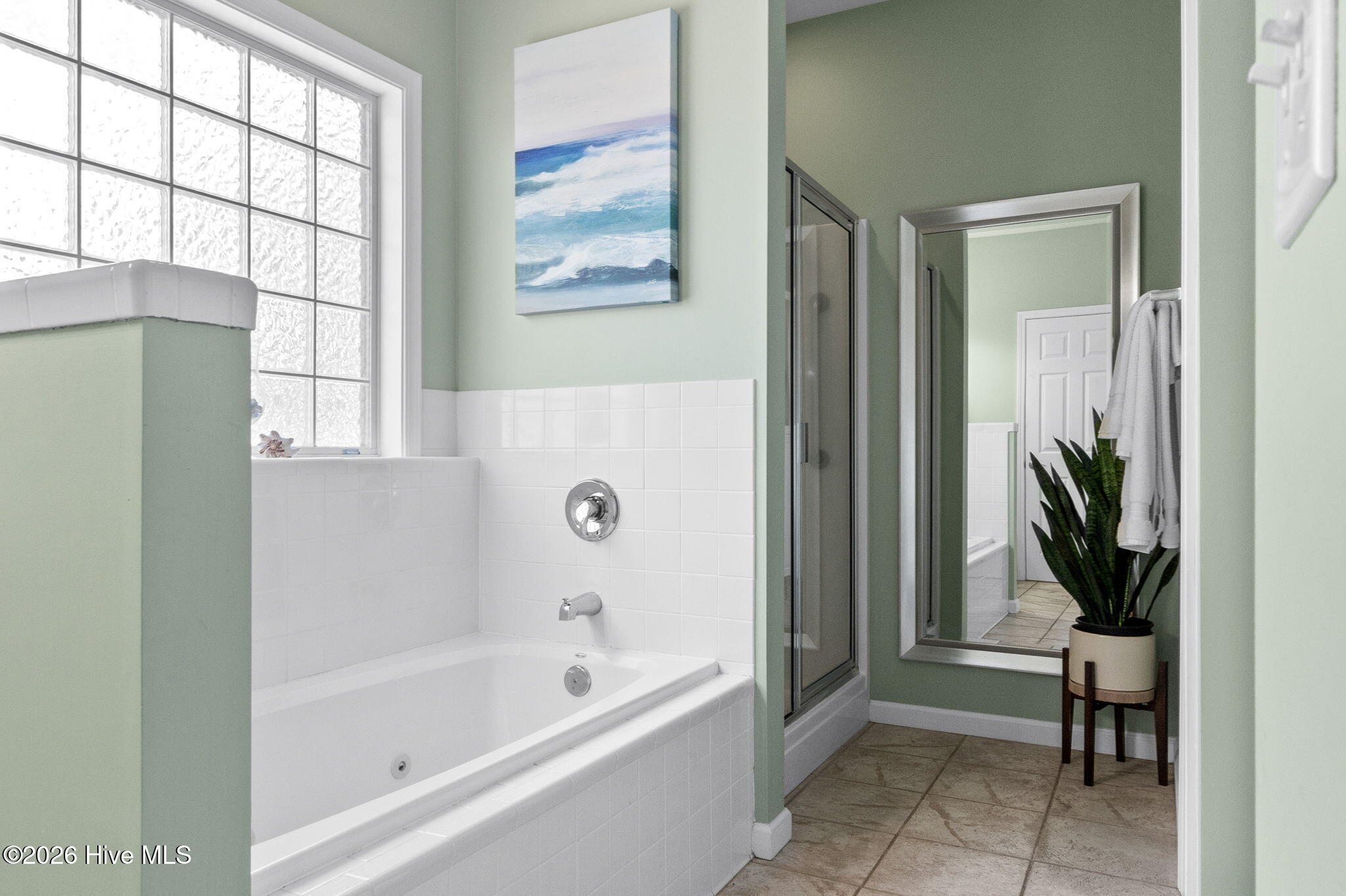 100562755 | Photo 15