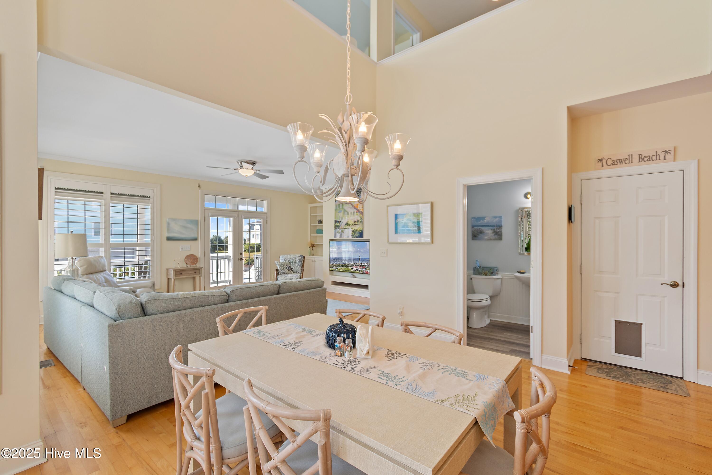 100533940 | Photo 16