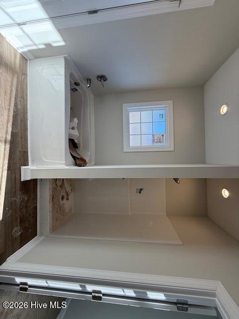 100560362 | Photo 53