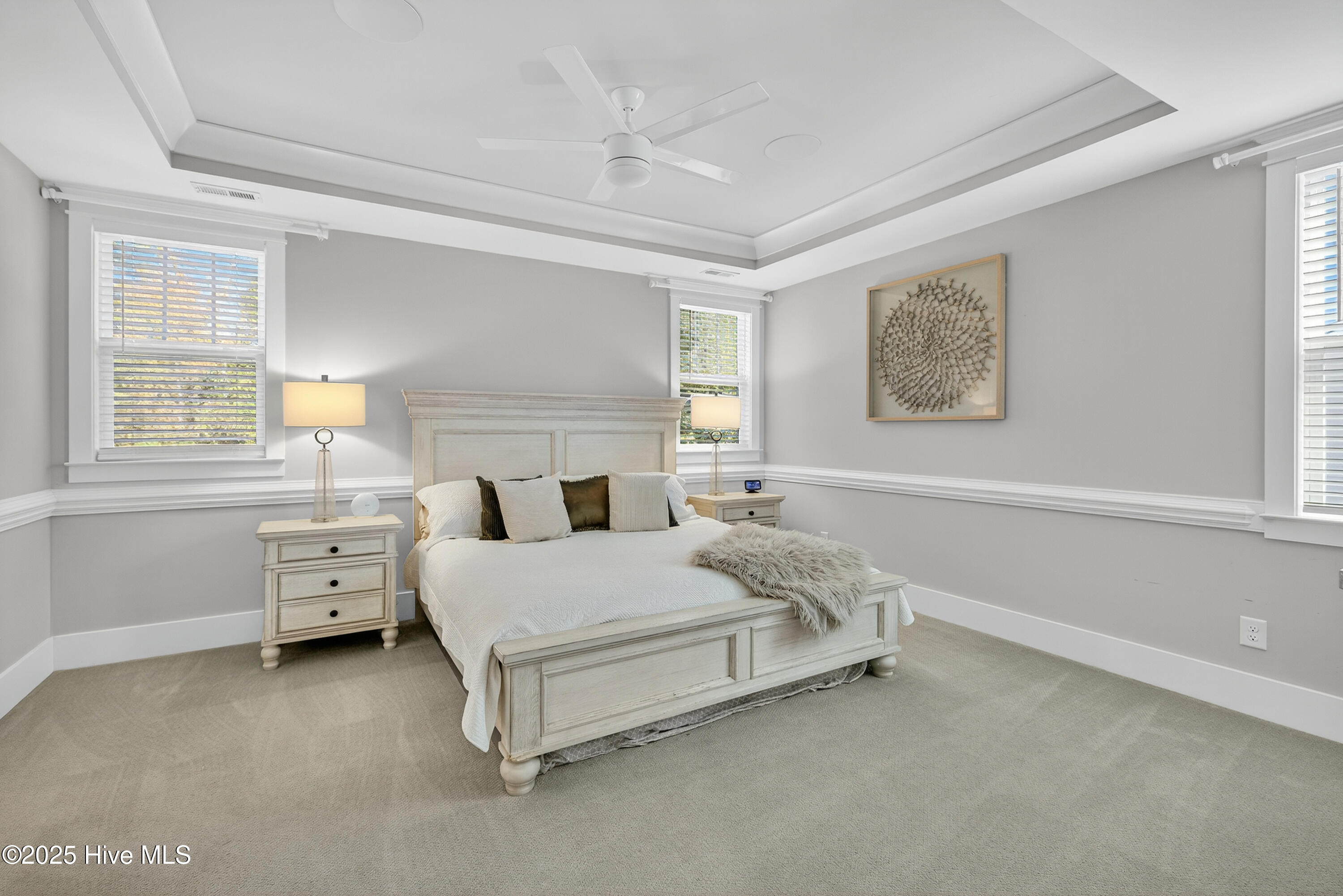 100540063 | Photo 32