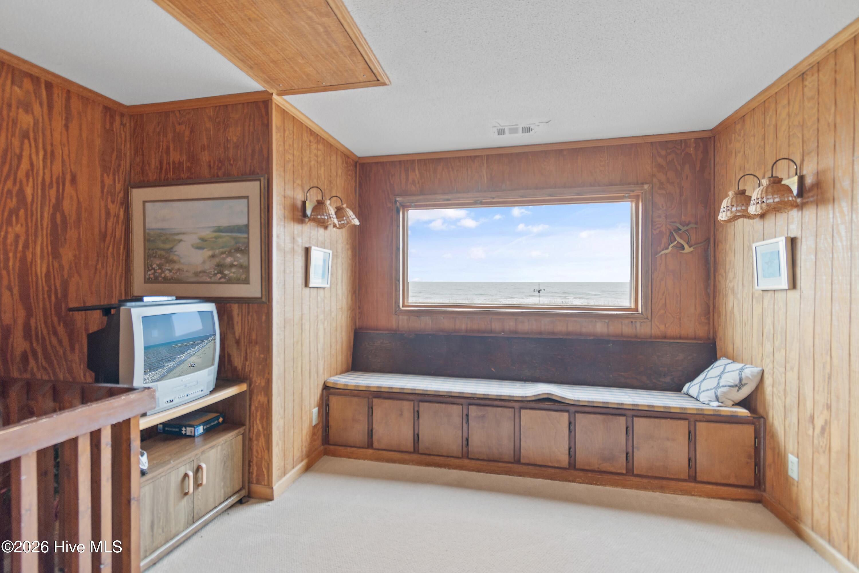 1099 Ocean Boulevard W, Holden Beach, NC, 28462