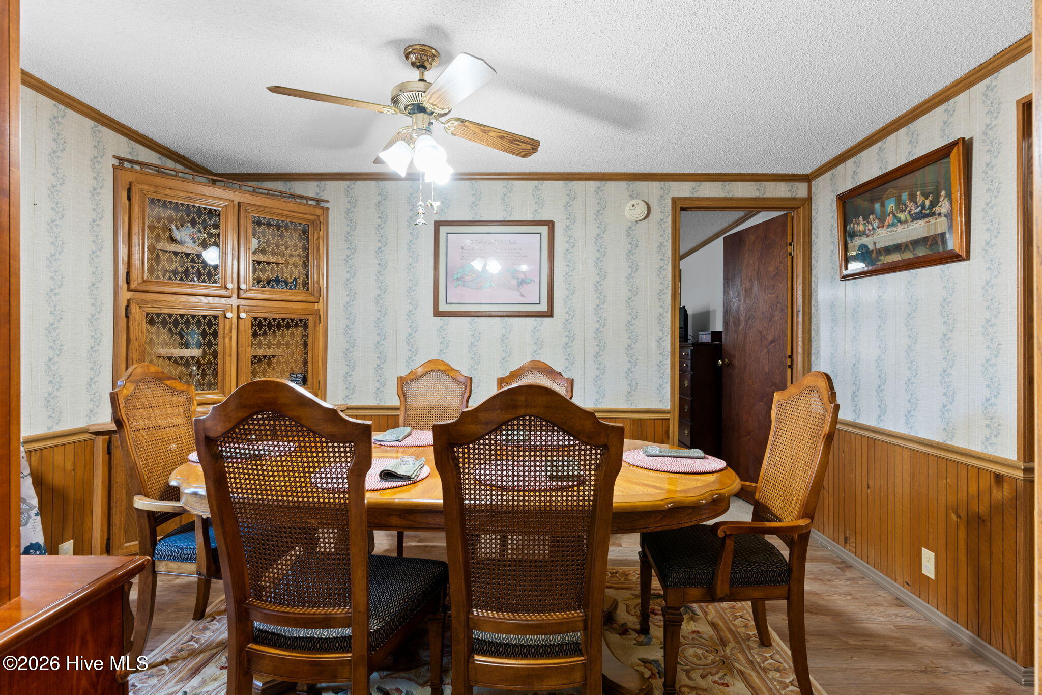 100549900 | Photo 16