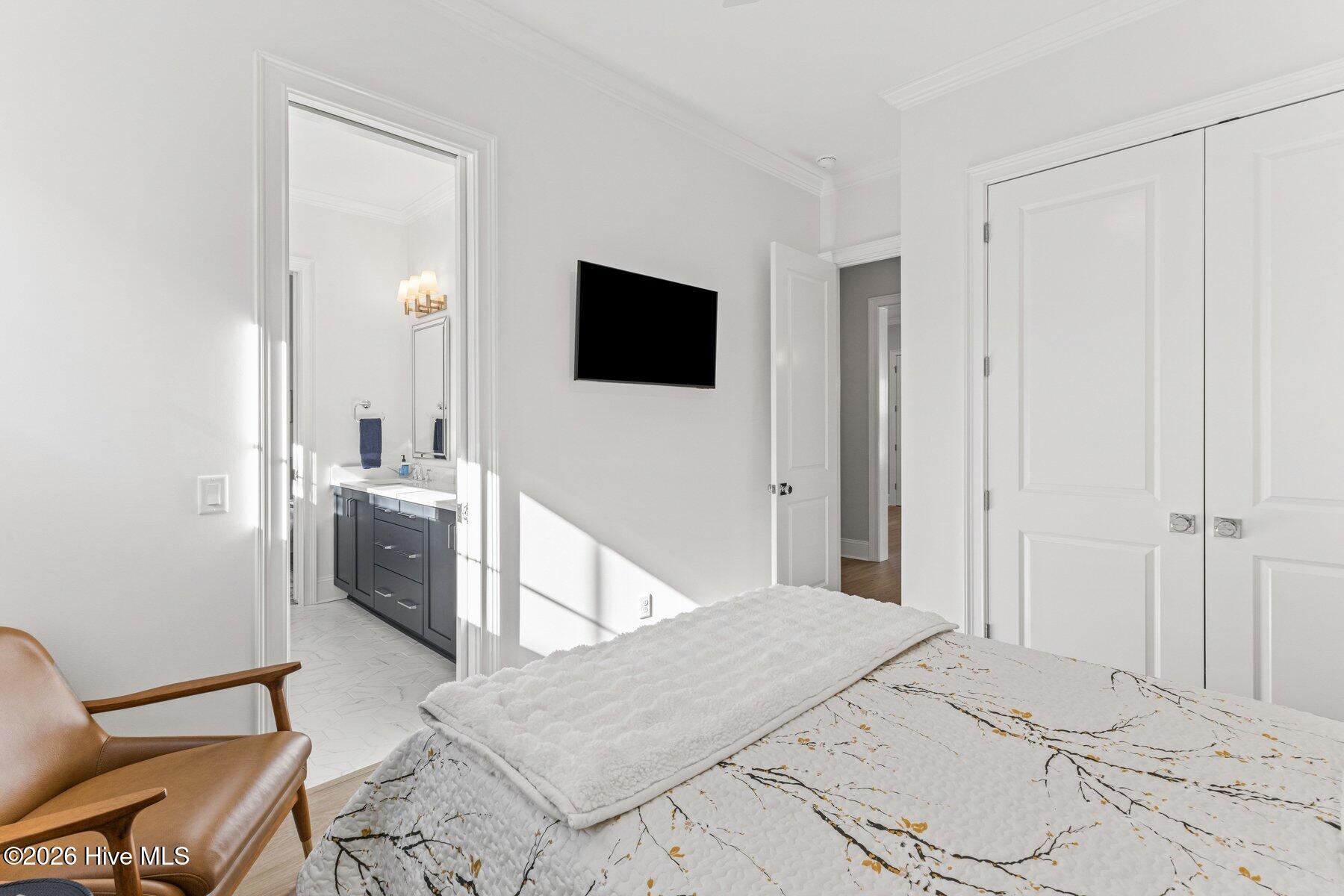 100553656 | Photo 31