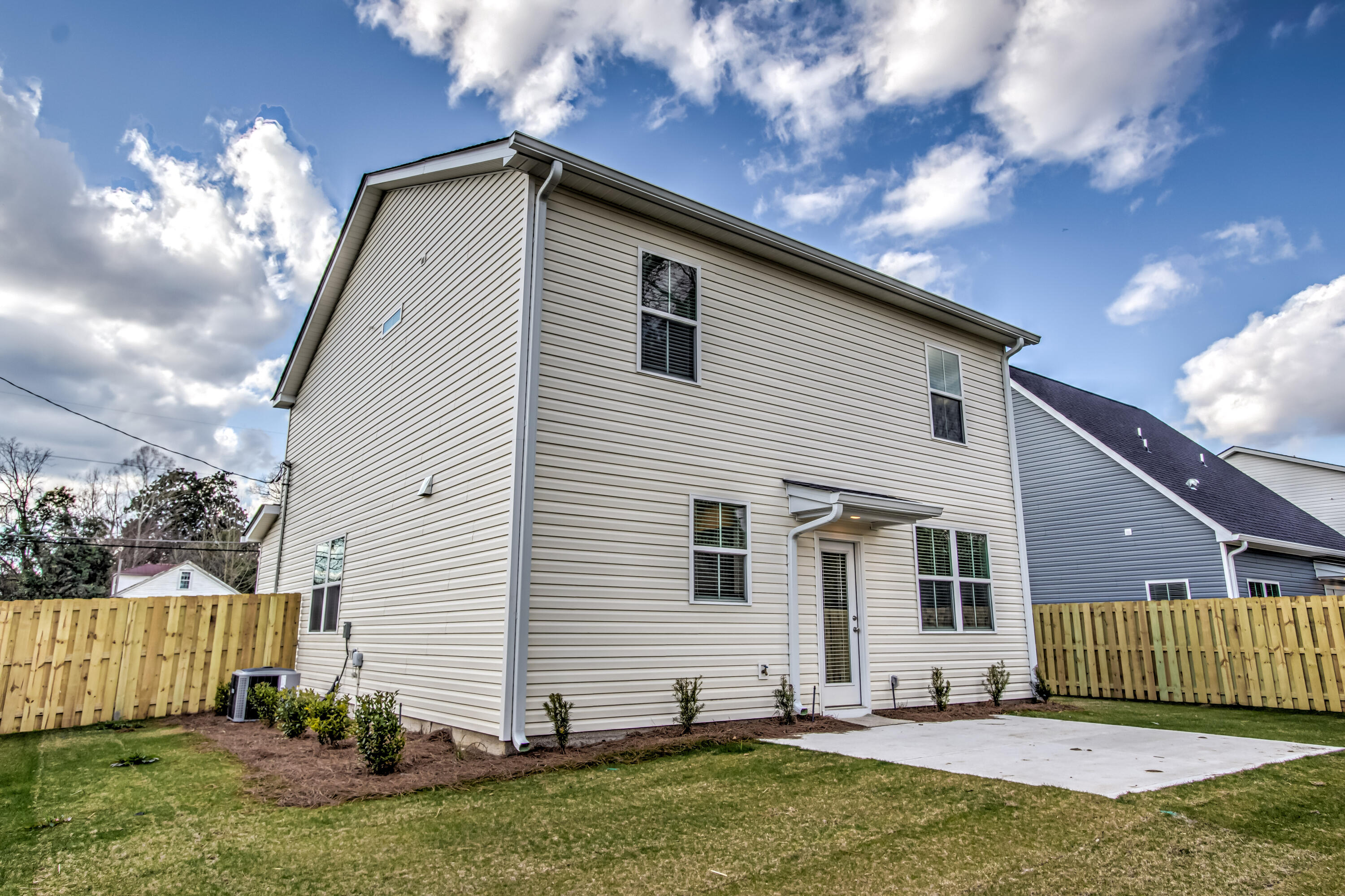 2nd St, 526, Exterior-5