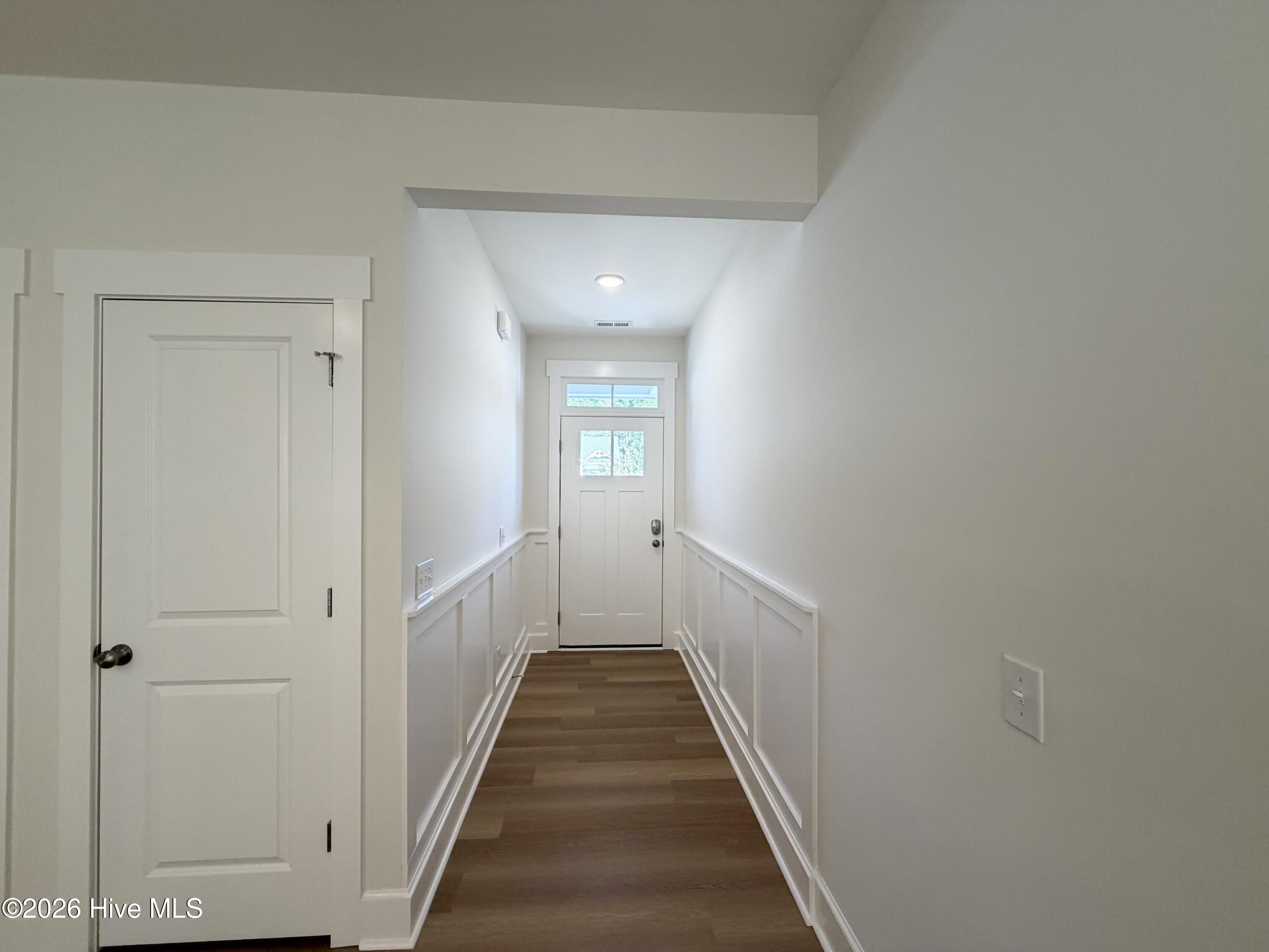 100610991 | Photo 3