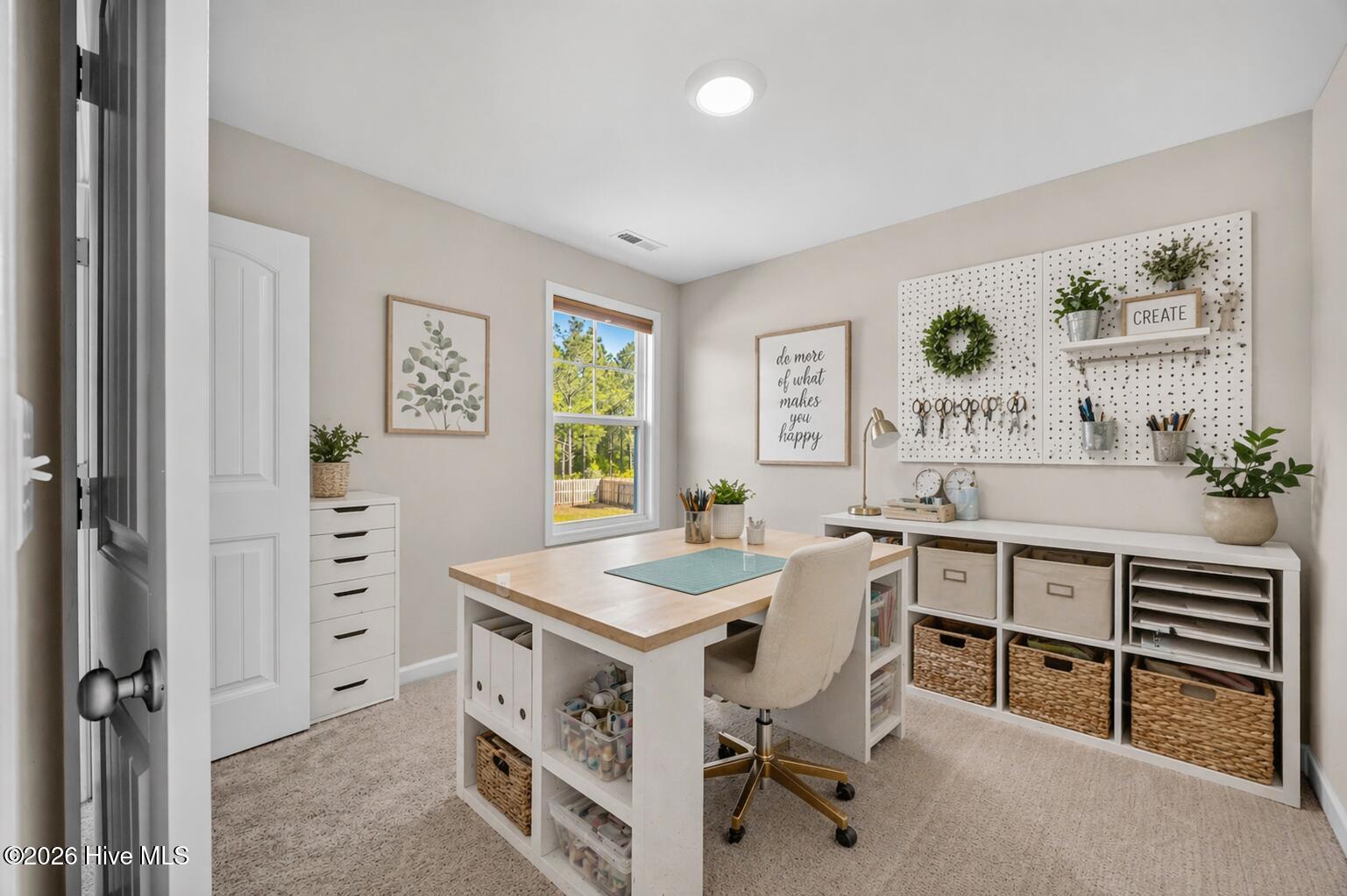 100569067 | Photo 38