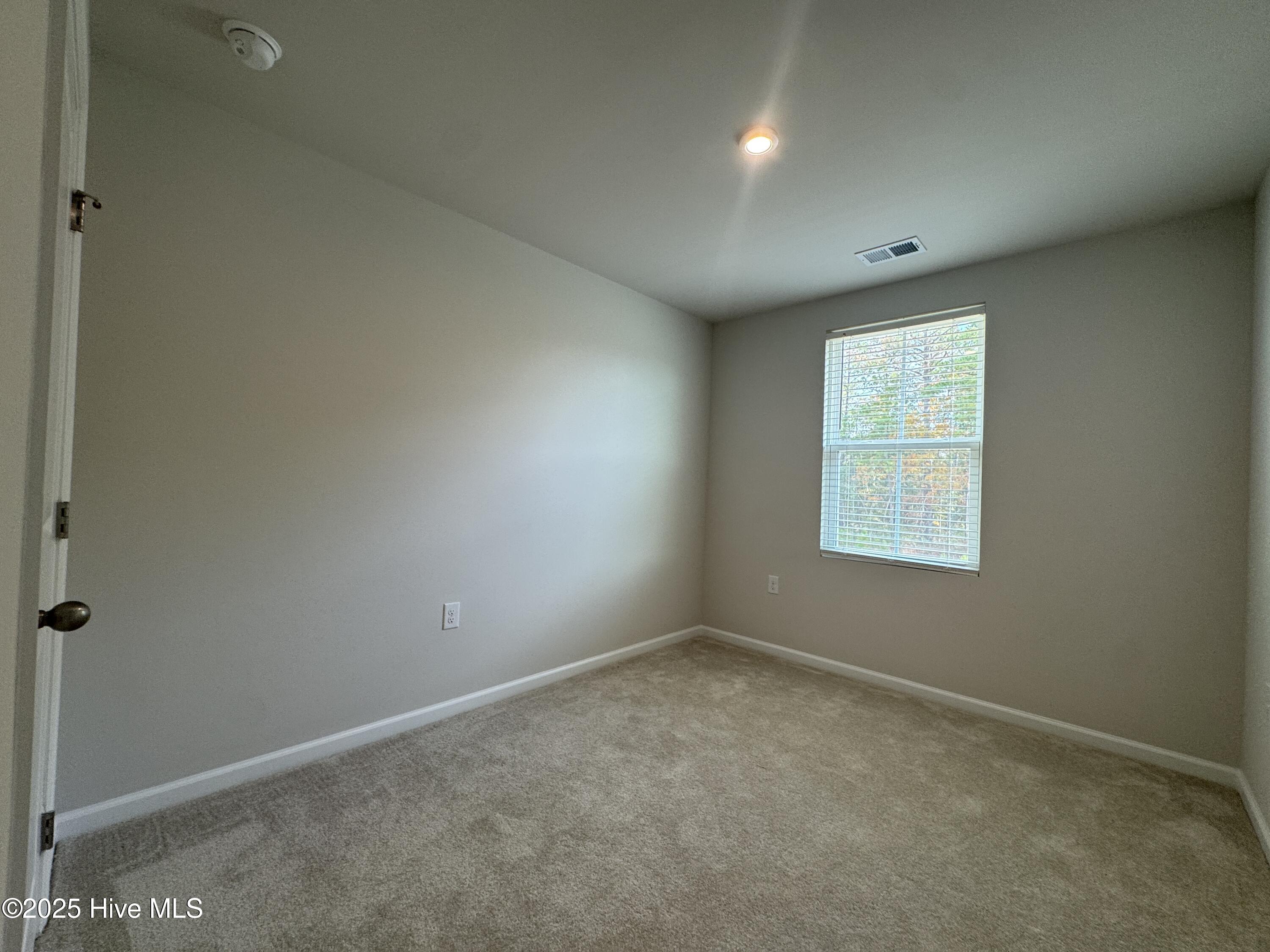 100542887 | Photo 18