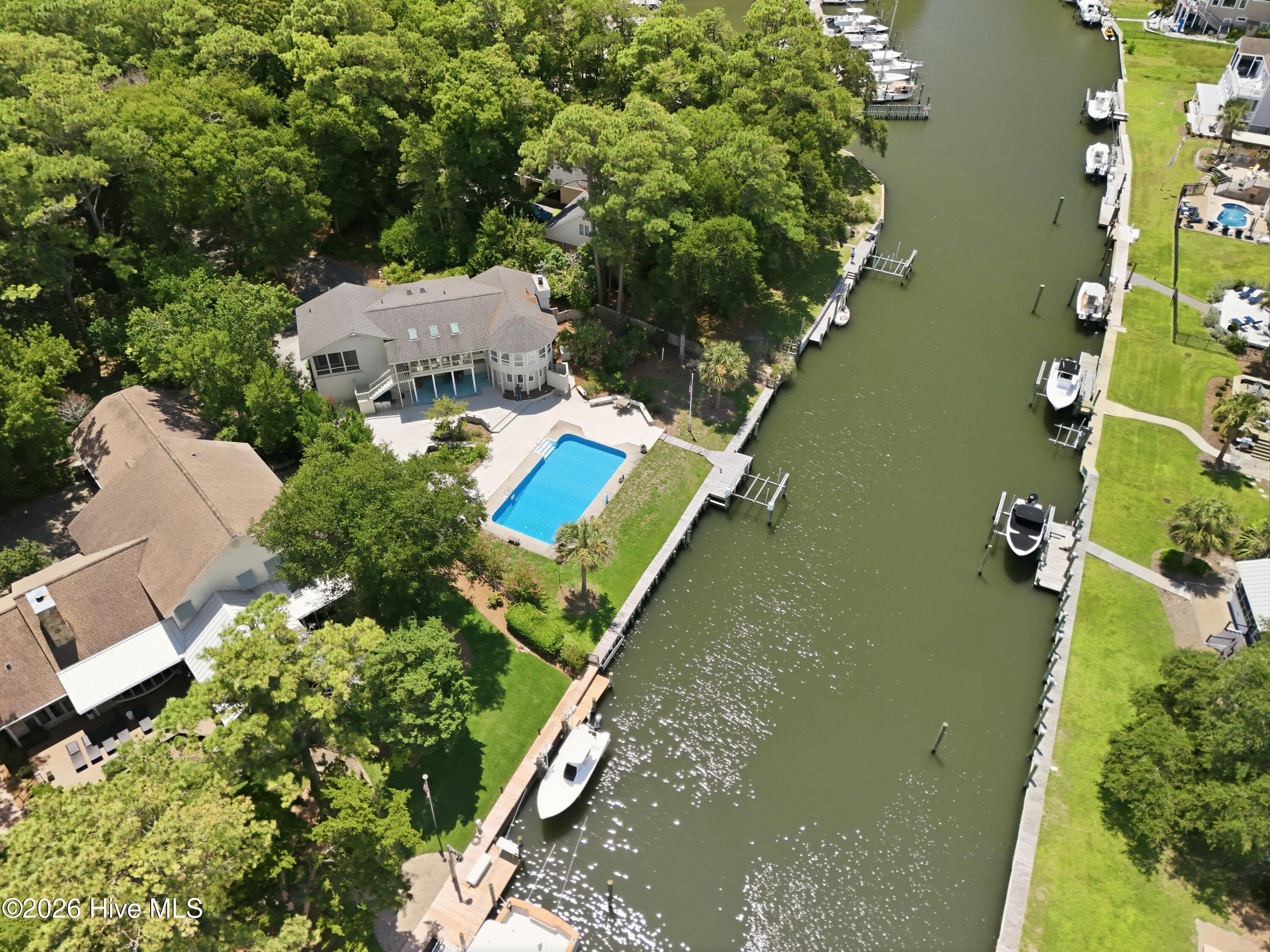 286 Oakleaf Drive,Pine Knoll Shores