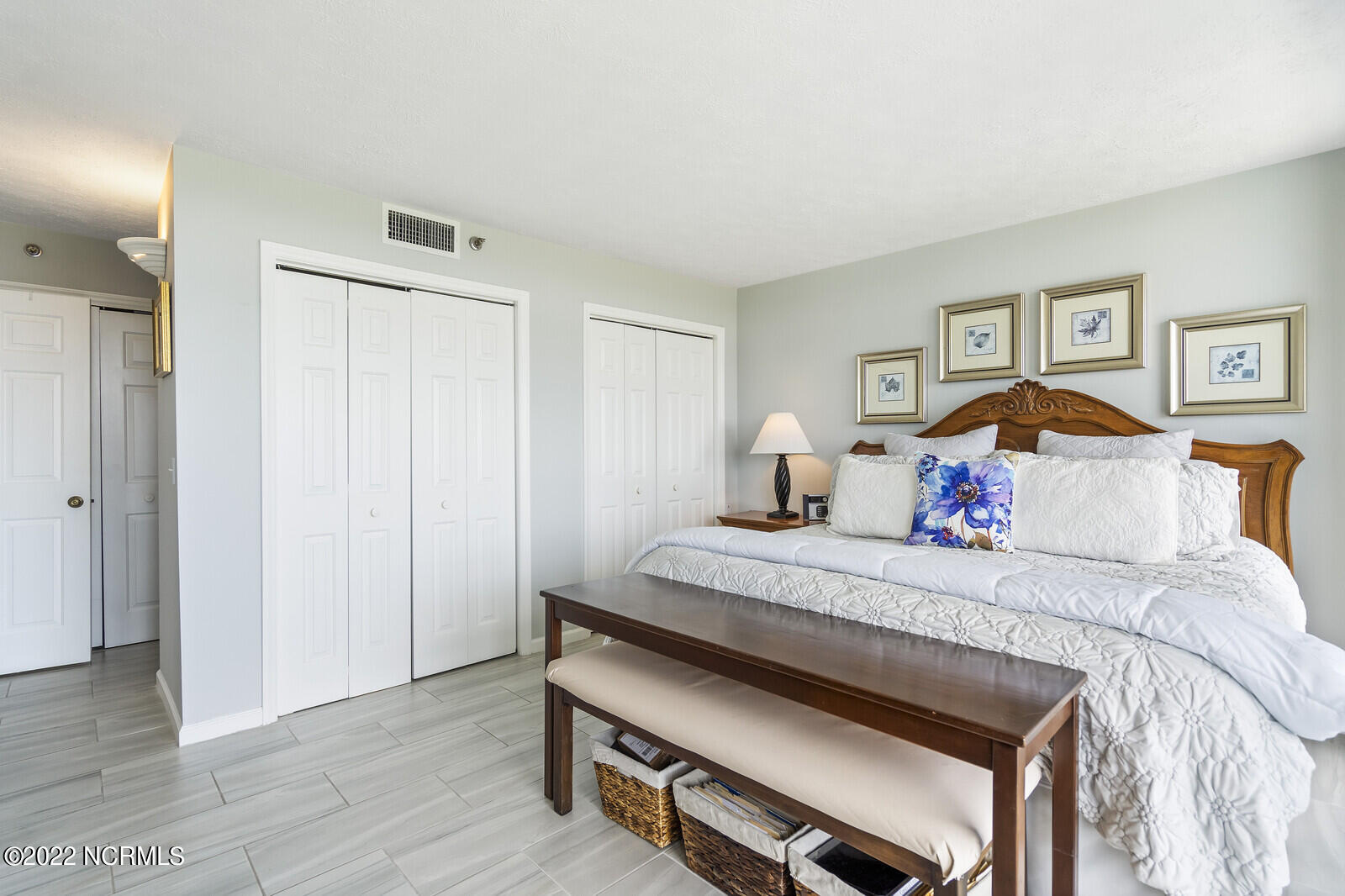 100556519 | Photo 15