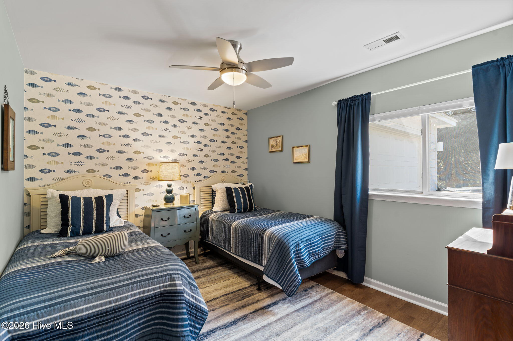 100564364 | Photo 35