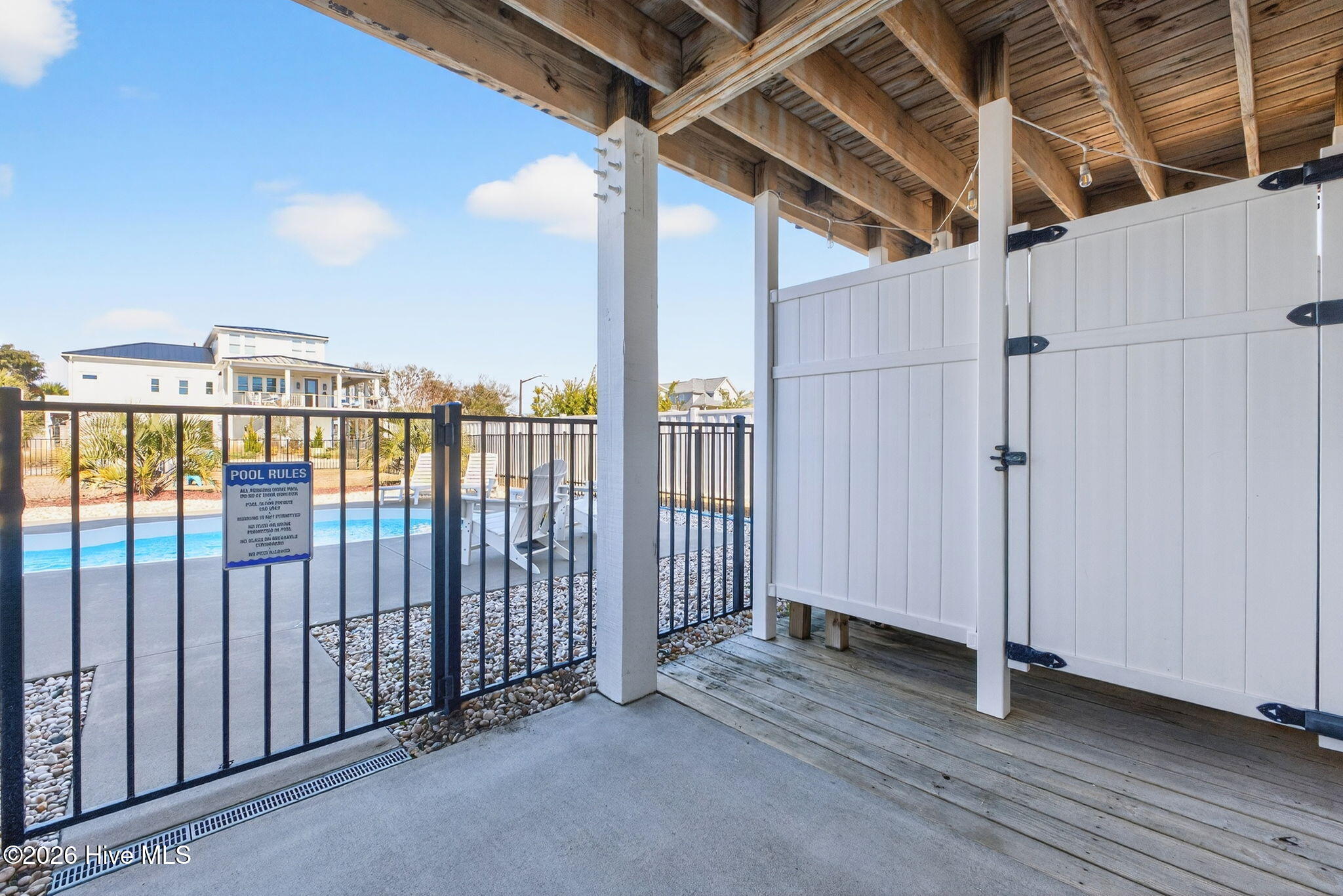 100554481 | Photo 53