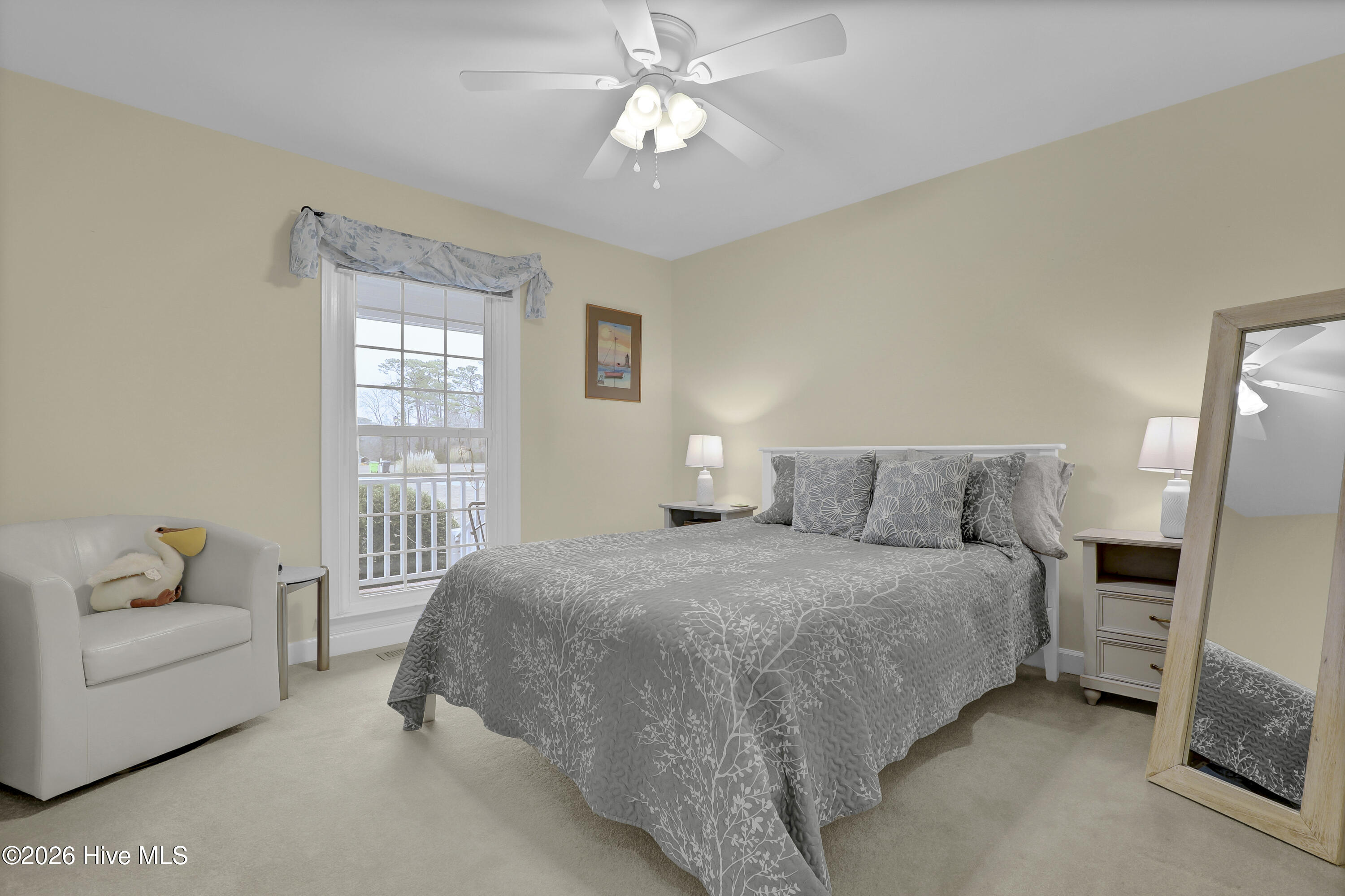 100555270 | Photo 19