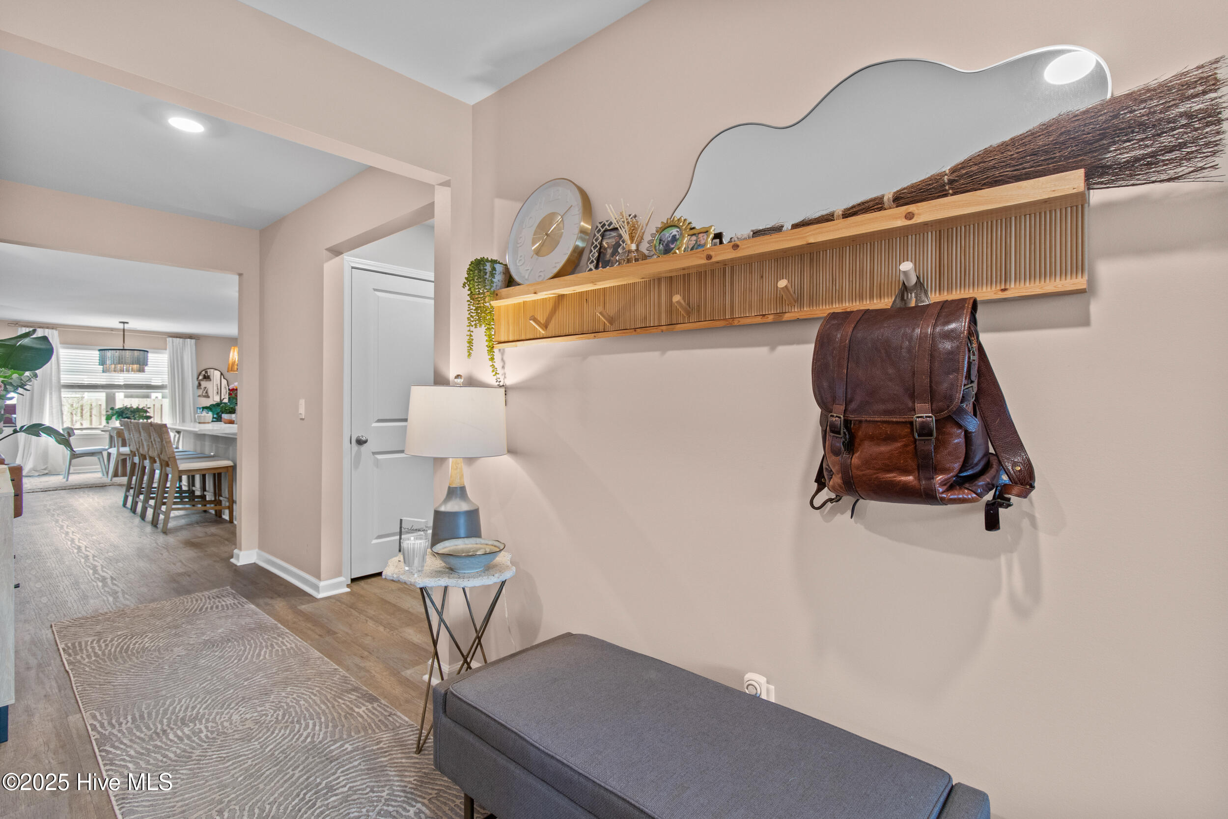 100533883 | Photo 24