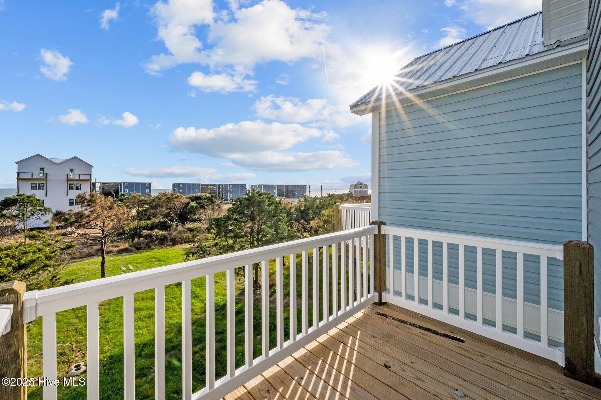 100519991 | Photo 33