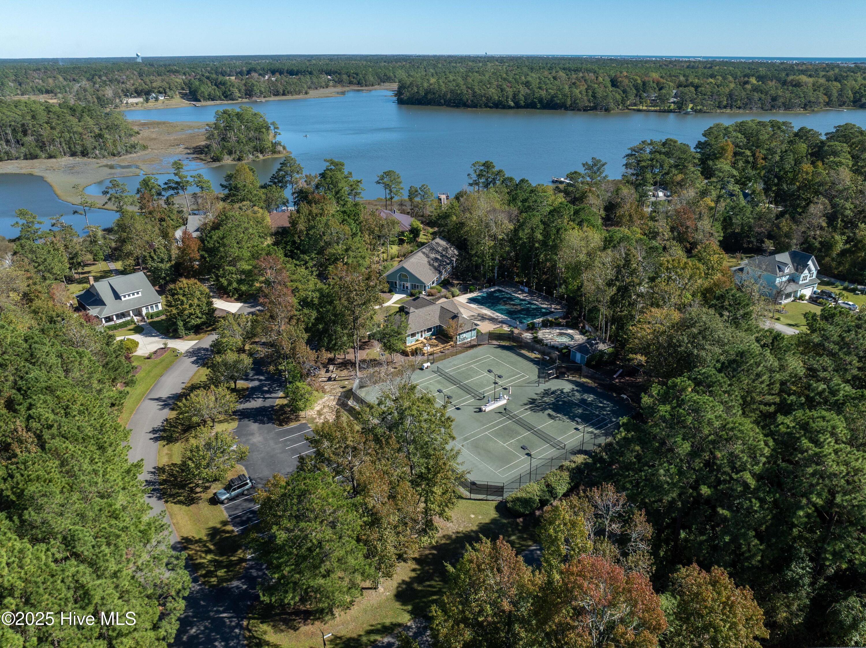 100537657 | Photo 60