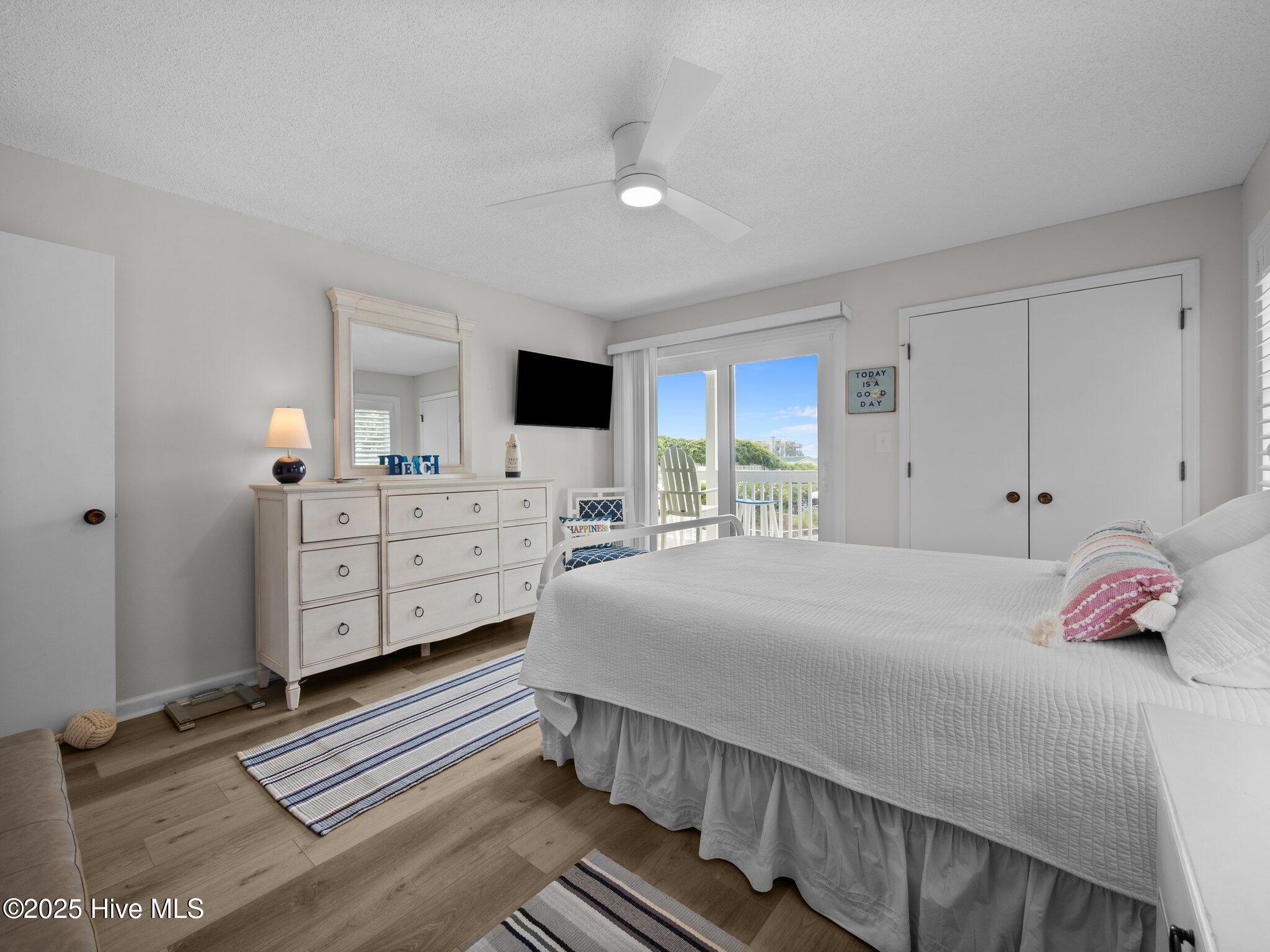 100517444 | Photo 15