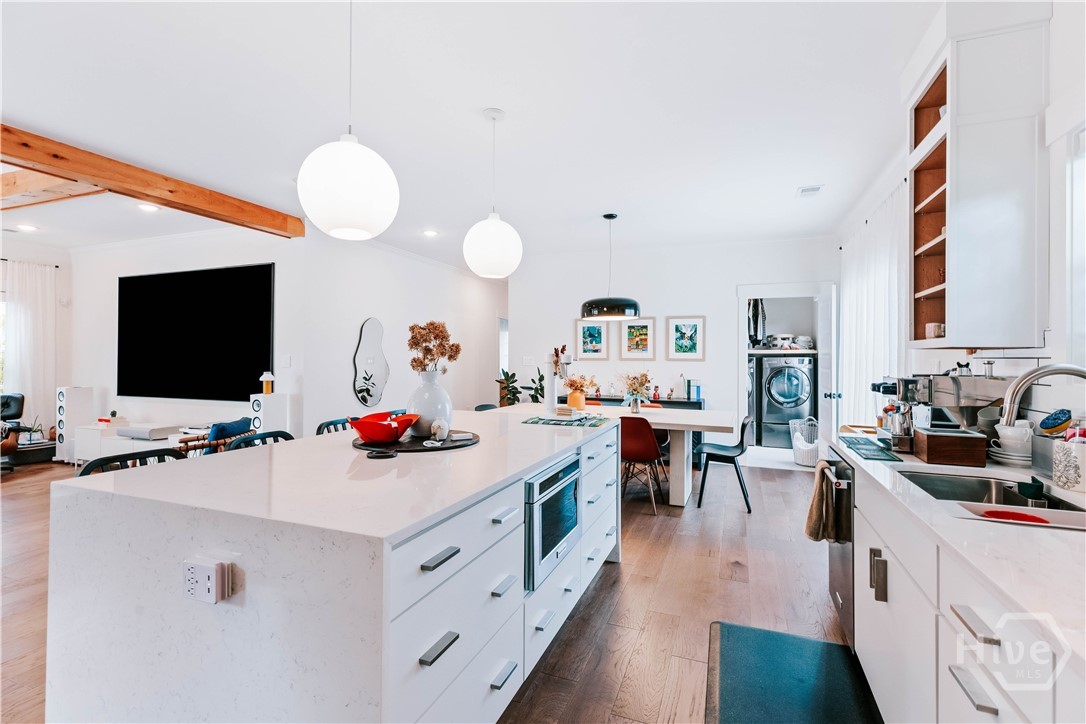 675 Sunset Drive