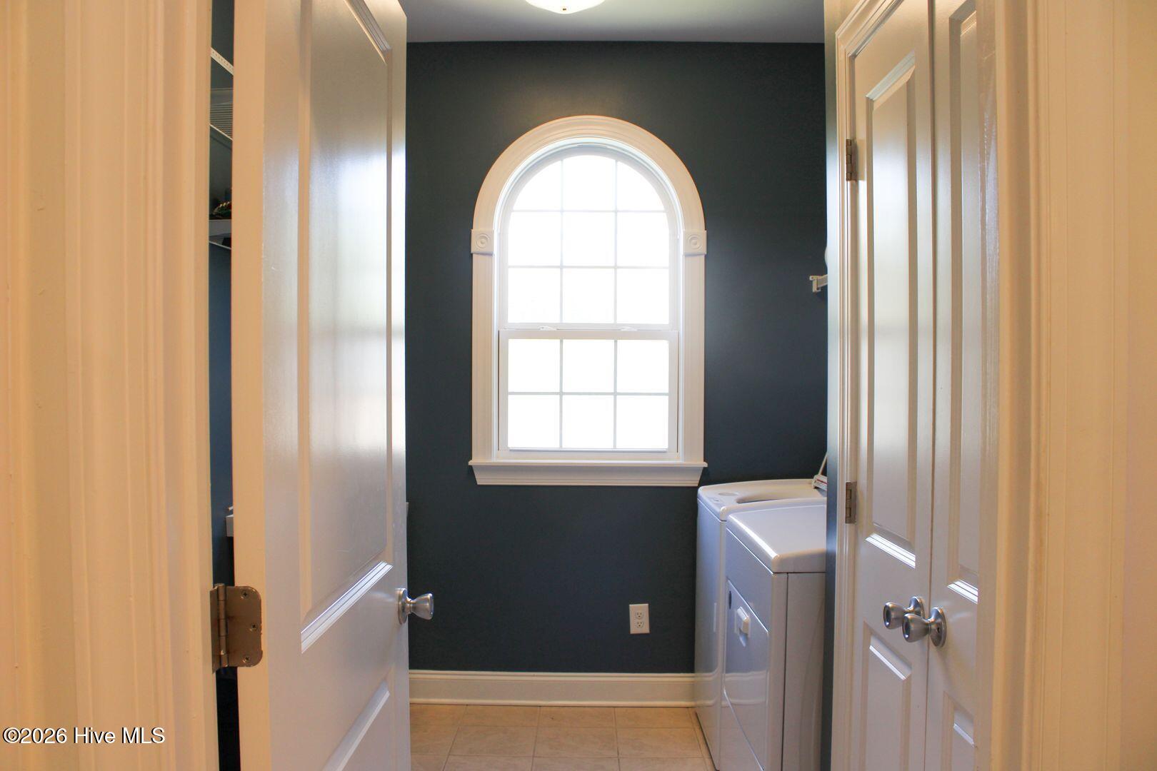 100546828 | Photo 37