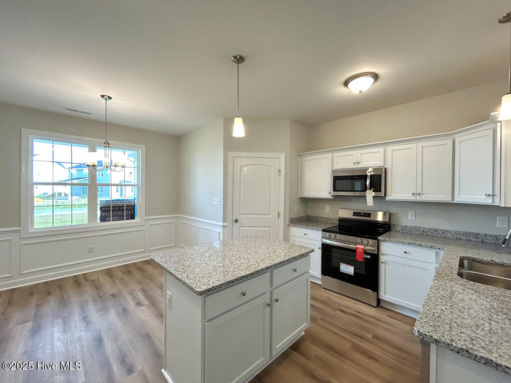 100560362 | Photo 18