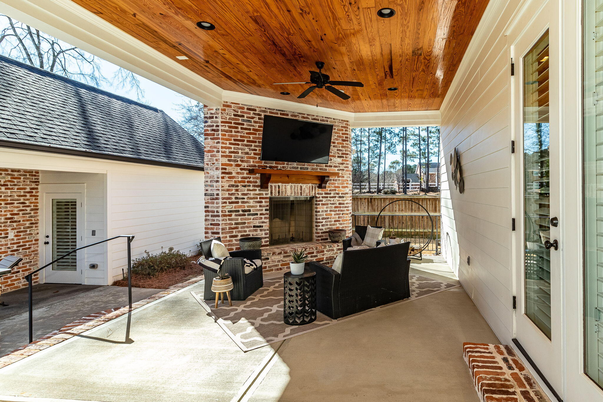 69-web-or-mls-2844 TOWERING OAK DR. ©-76