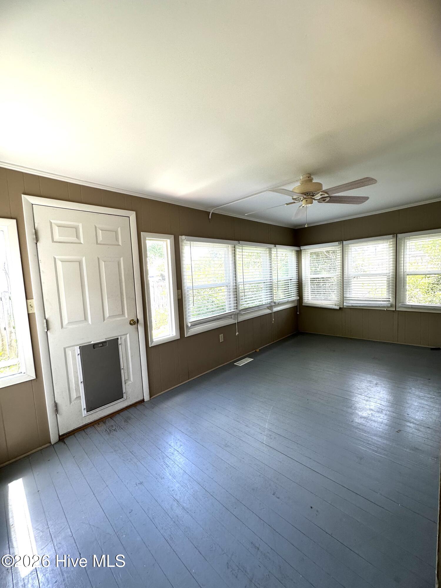 130 E Main Street, Rose Hill, NC 28458 – photo 6: IMG_5433