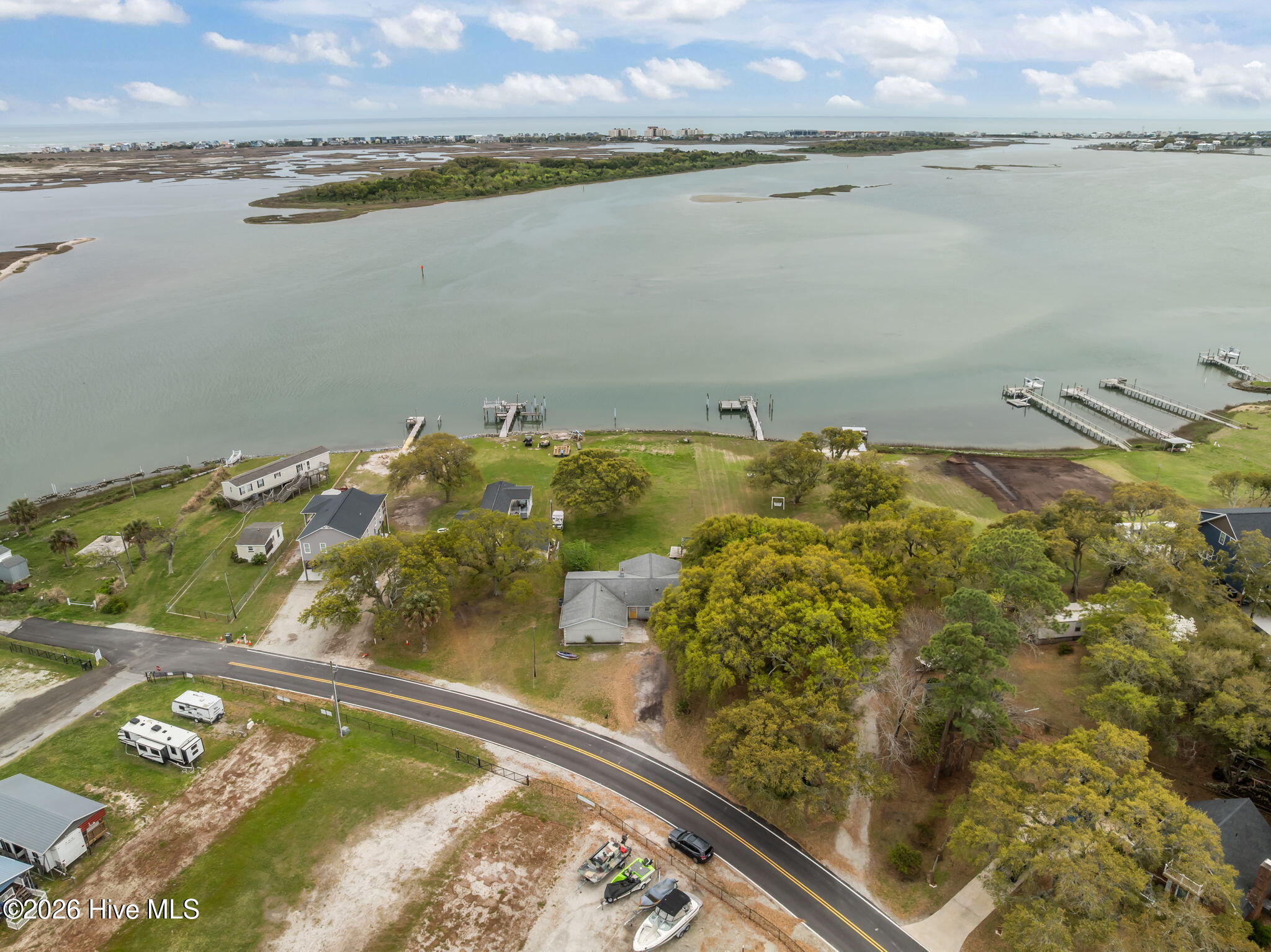 100566095 | Photo 11