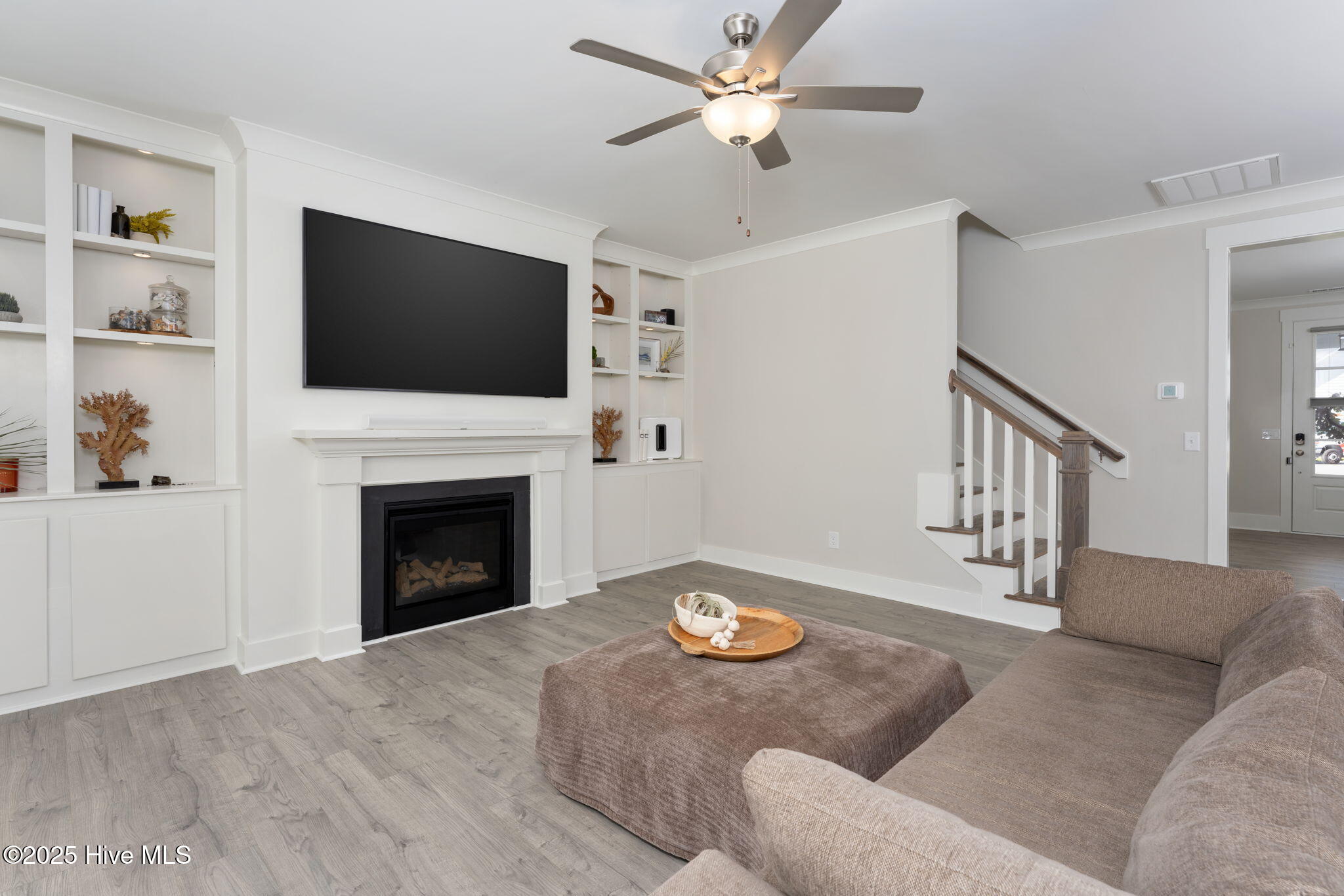 100527863 | Photo 13