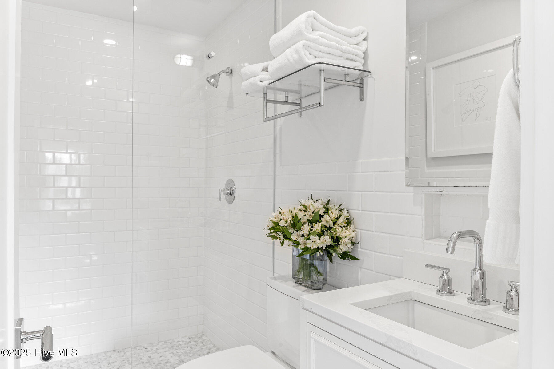 100530519 | Photo 43