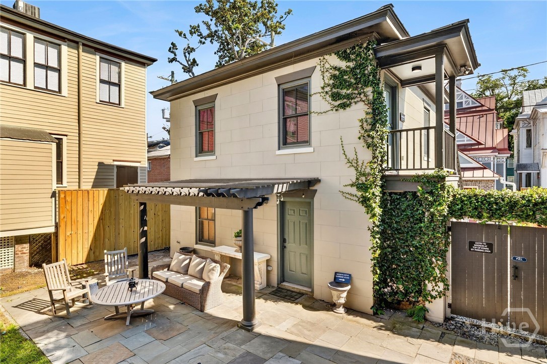 Madison – Carriage House 1BR