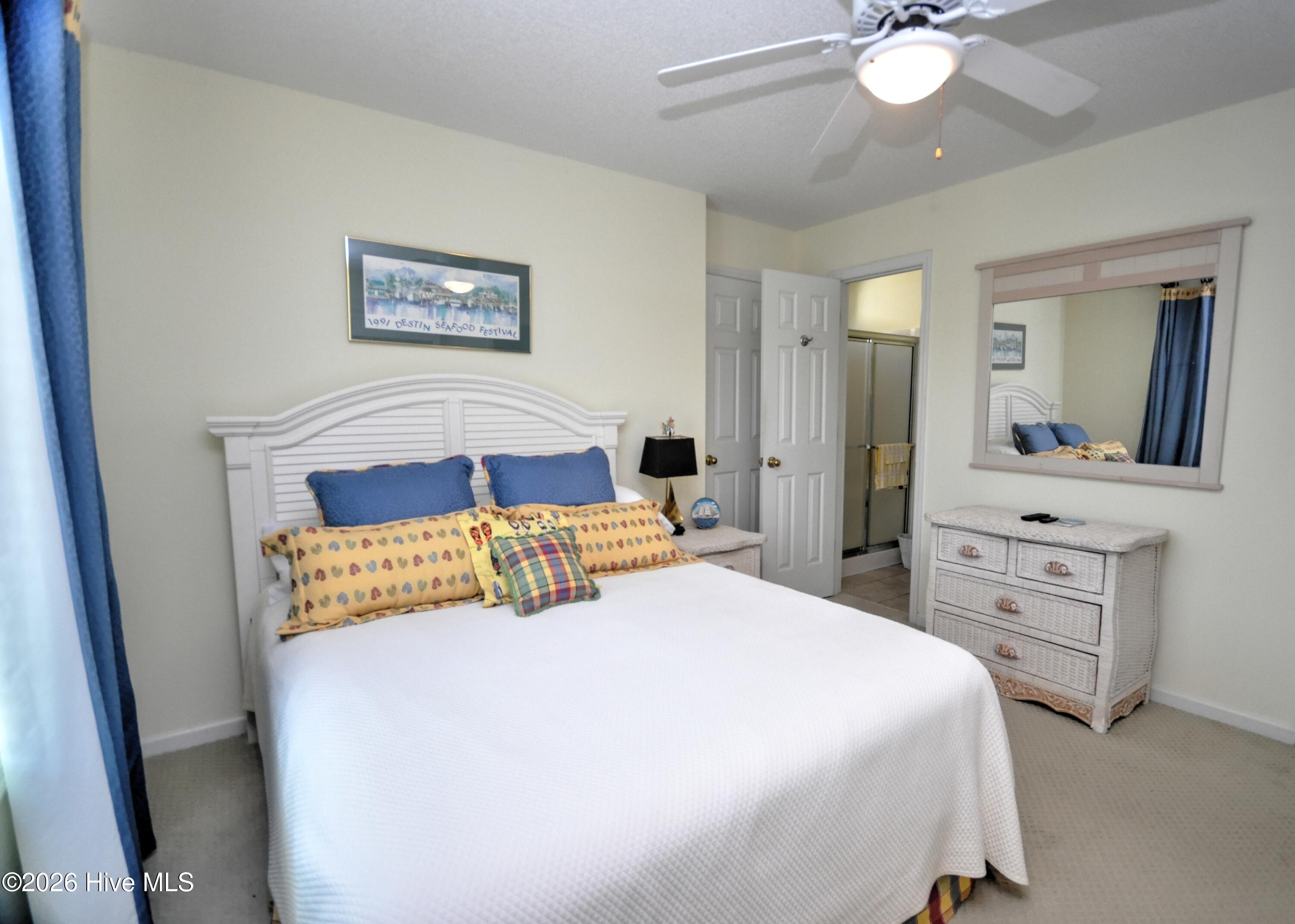 100549802 | Photo 30