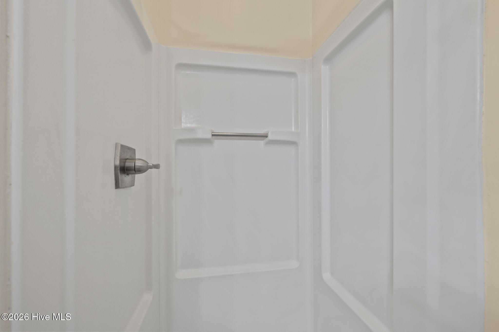 100562766 | Photo 21