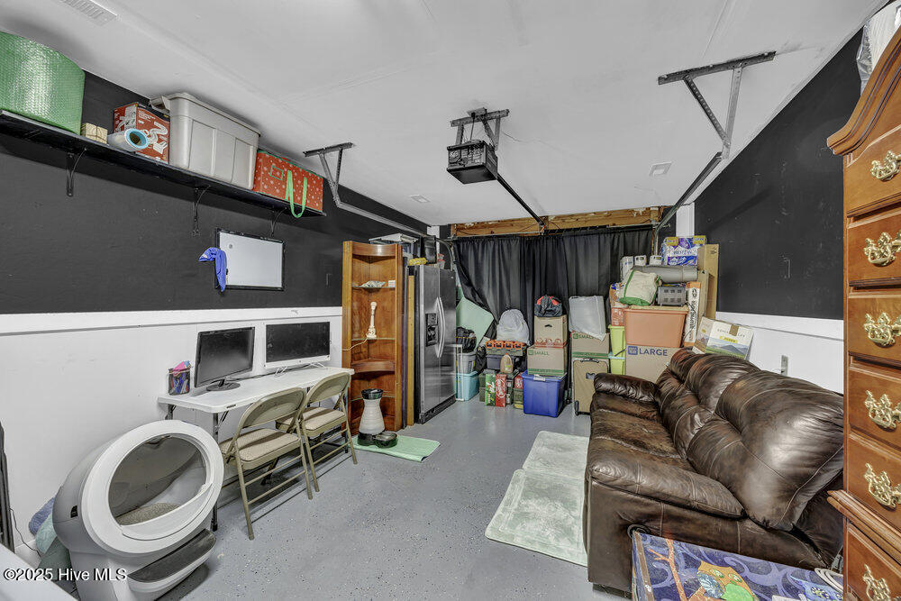 100537257 | Photo 24