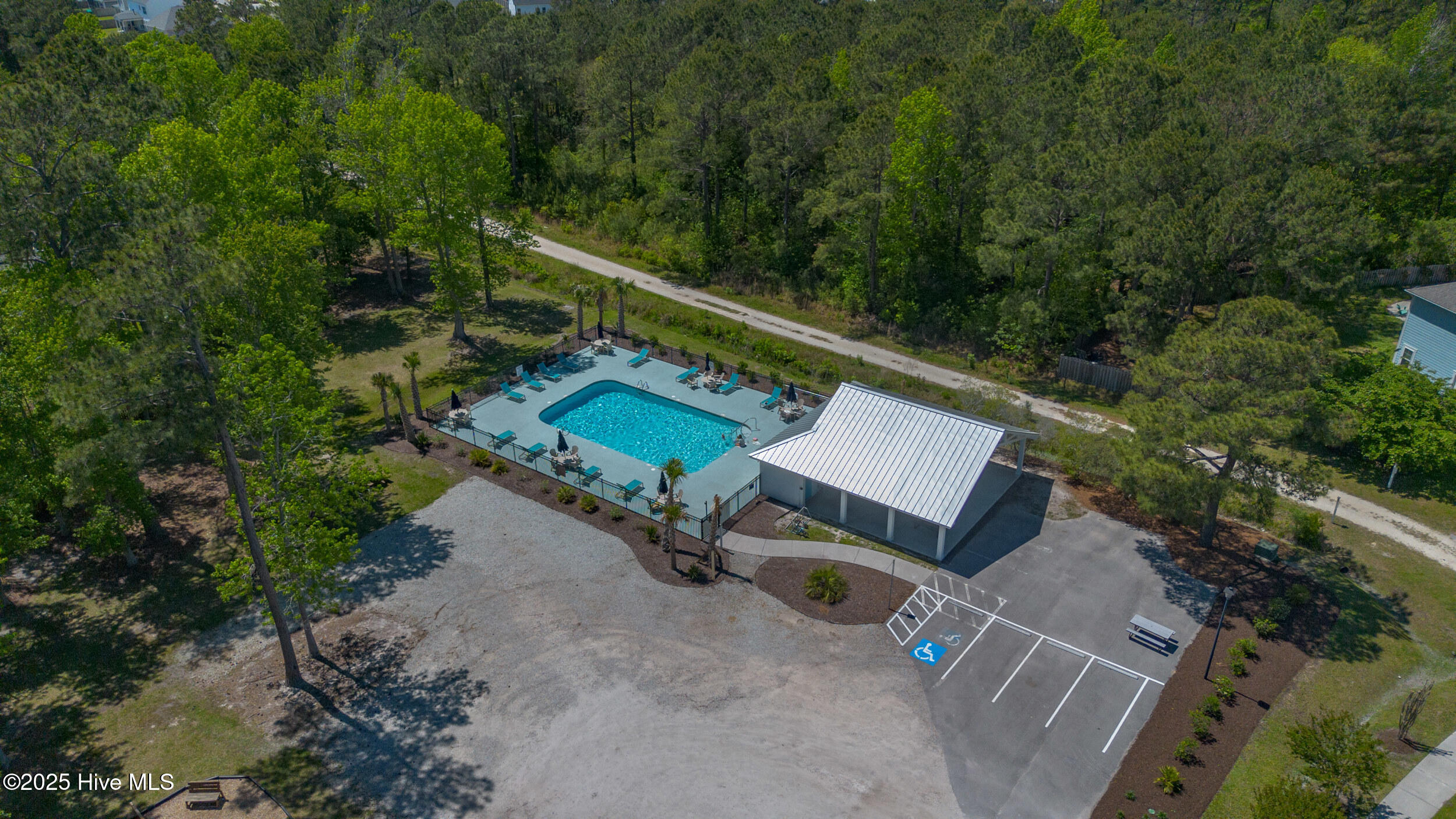 100501521 | Photo 49