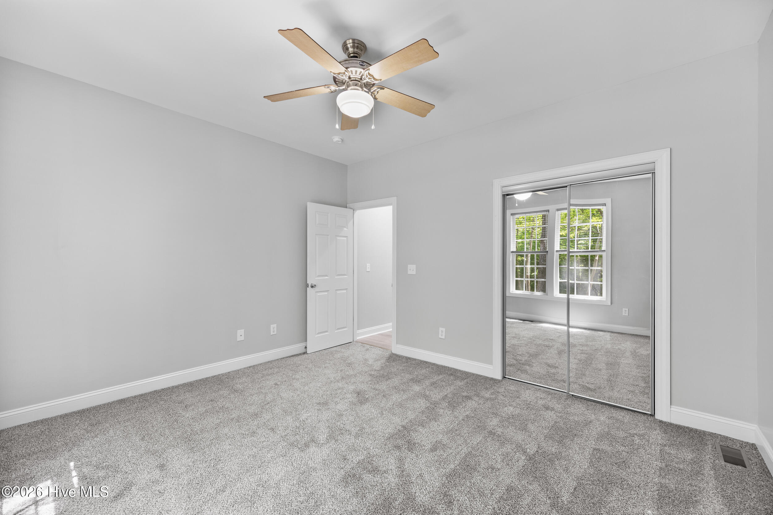 100569506 | Photo 34