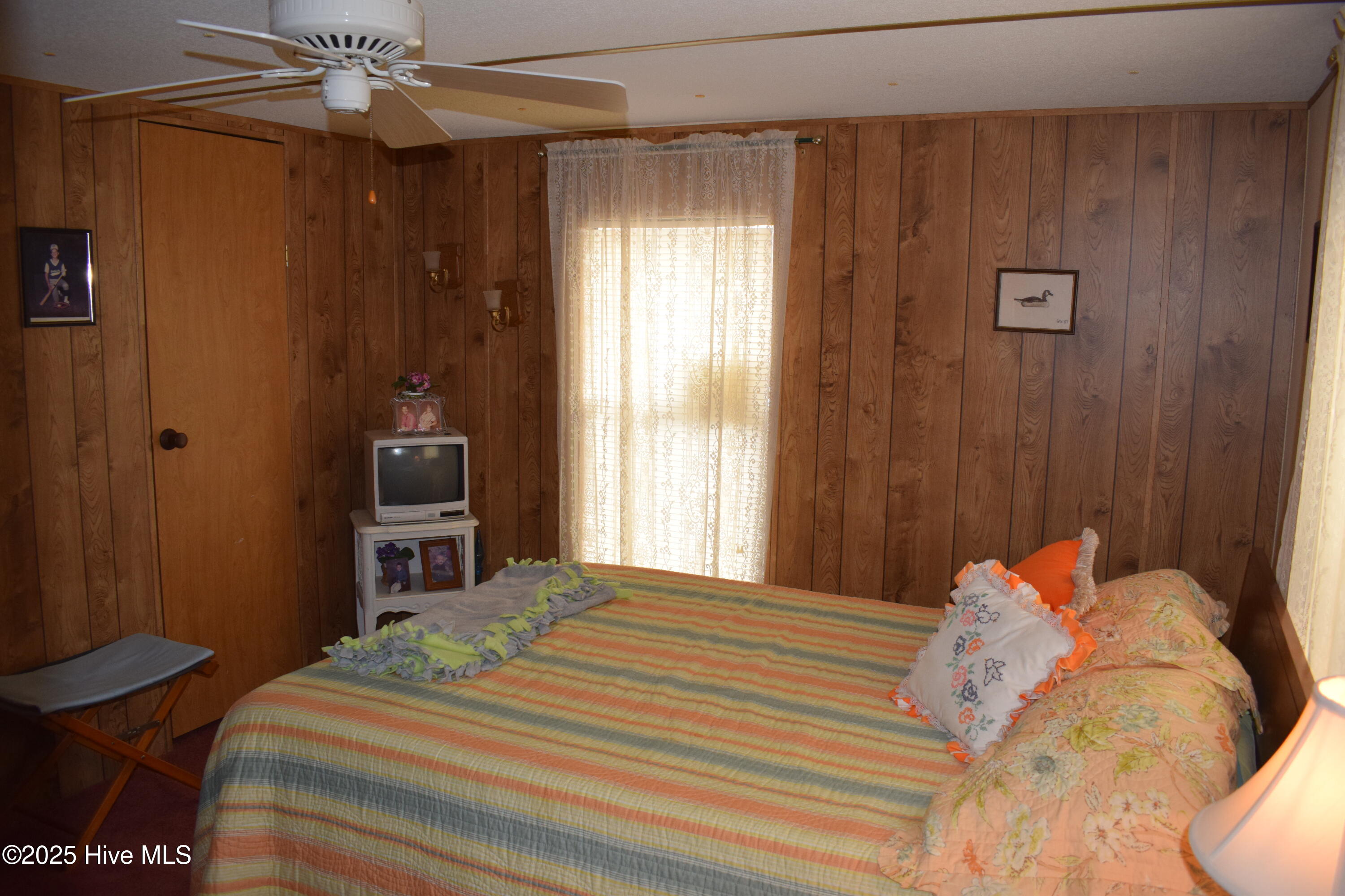 100560485 | Photo 24