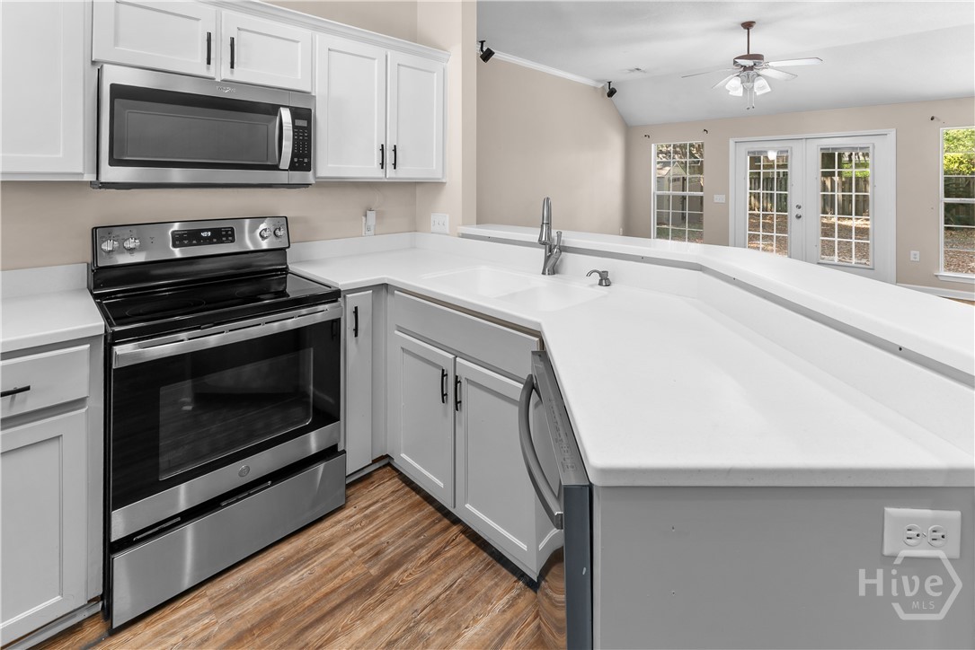 53 Blue Lake Street, Richmond Hill, GA, 31324