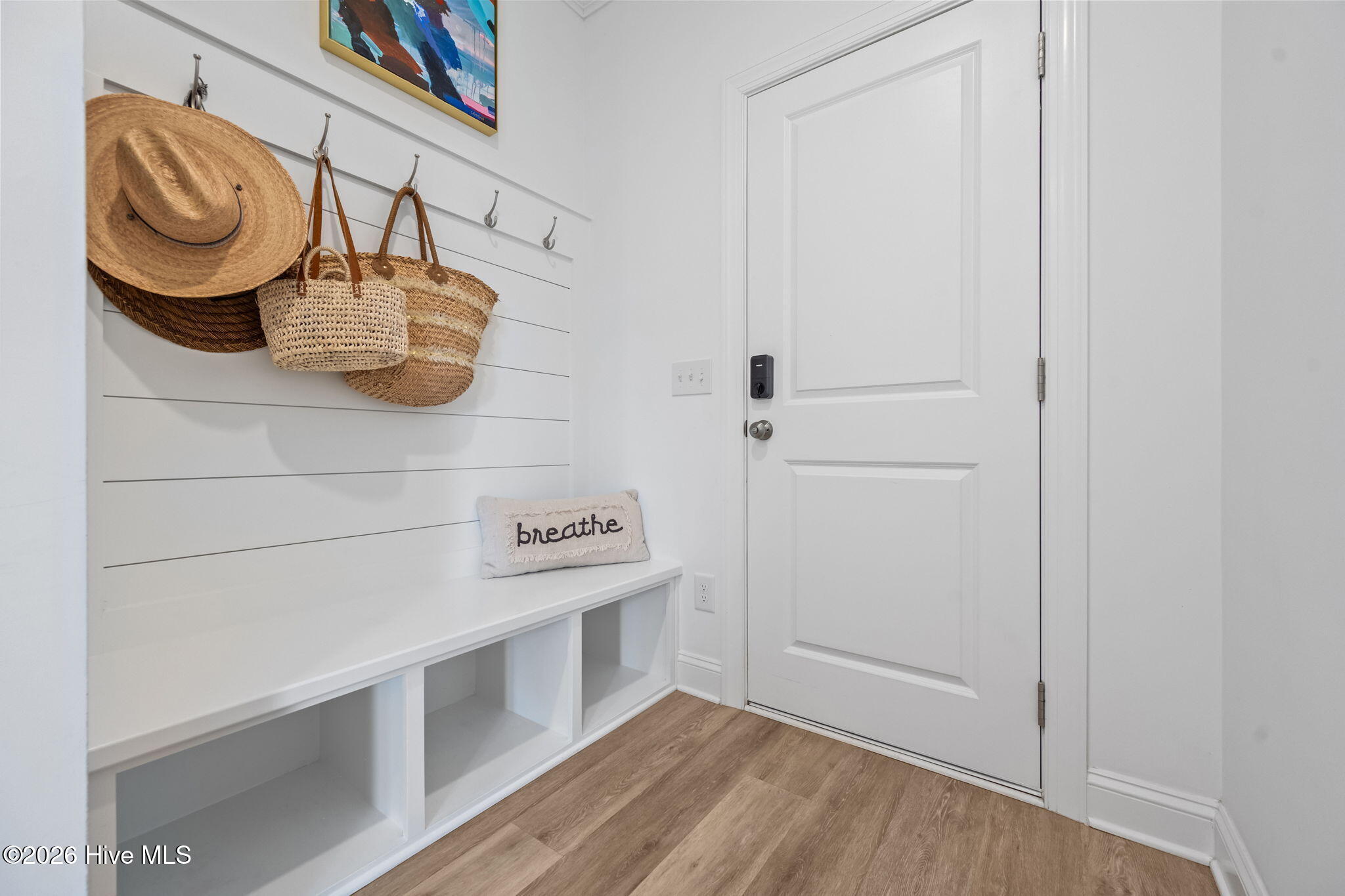 100566111 | Photo 20