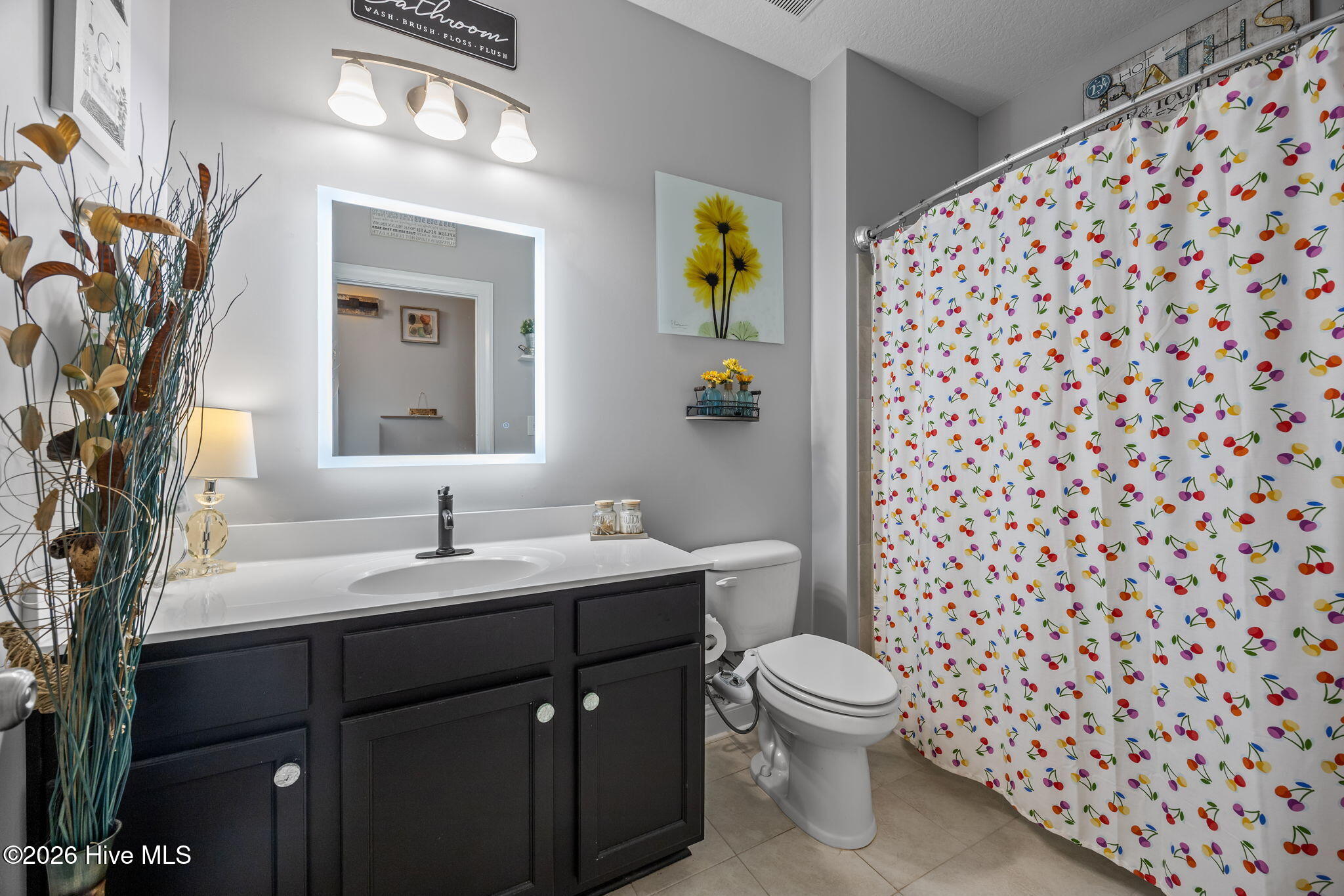 100563665 | Photo 31