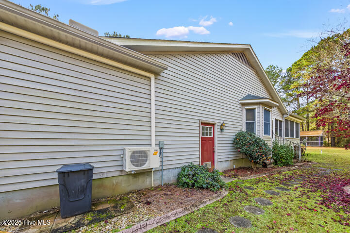 9314 Doris Drive,Oriental