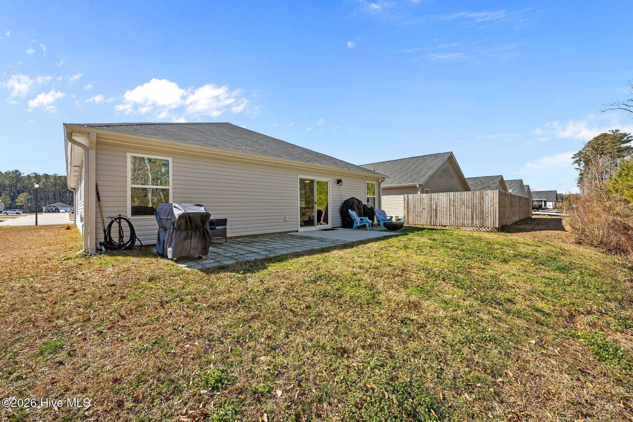 100551774 | Photo 35