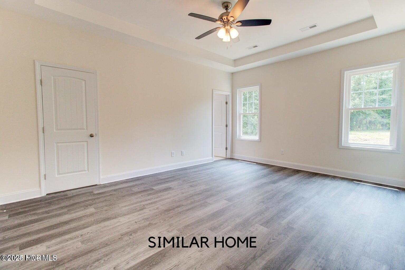 100509373 | Photo 15