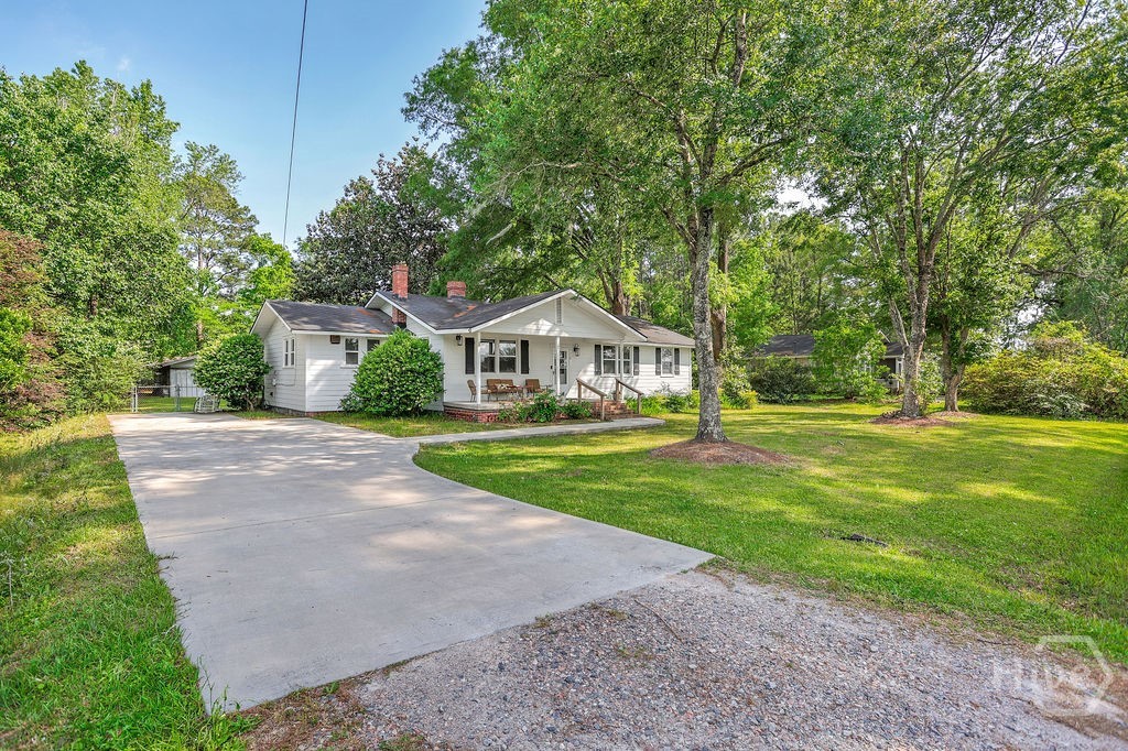 Homes for sale in Richmond Hill, GA | 110 Laurel St, Richmond Hill, GA 31324 | MLS# SA342279