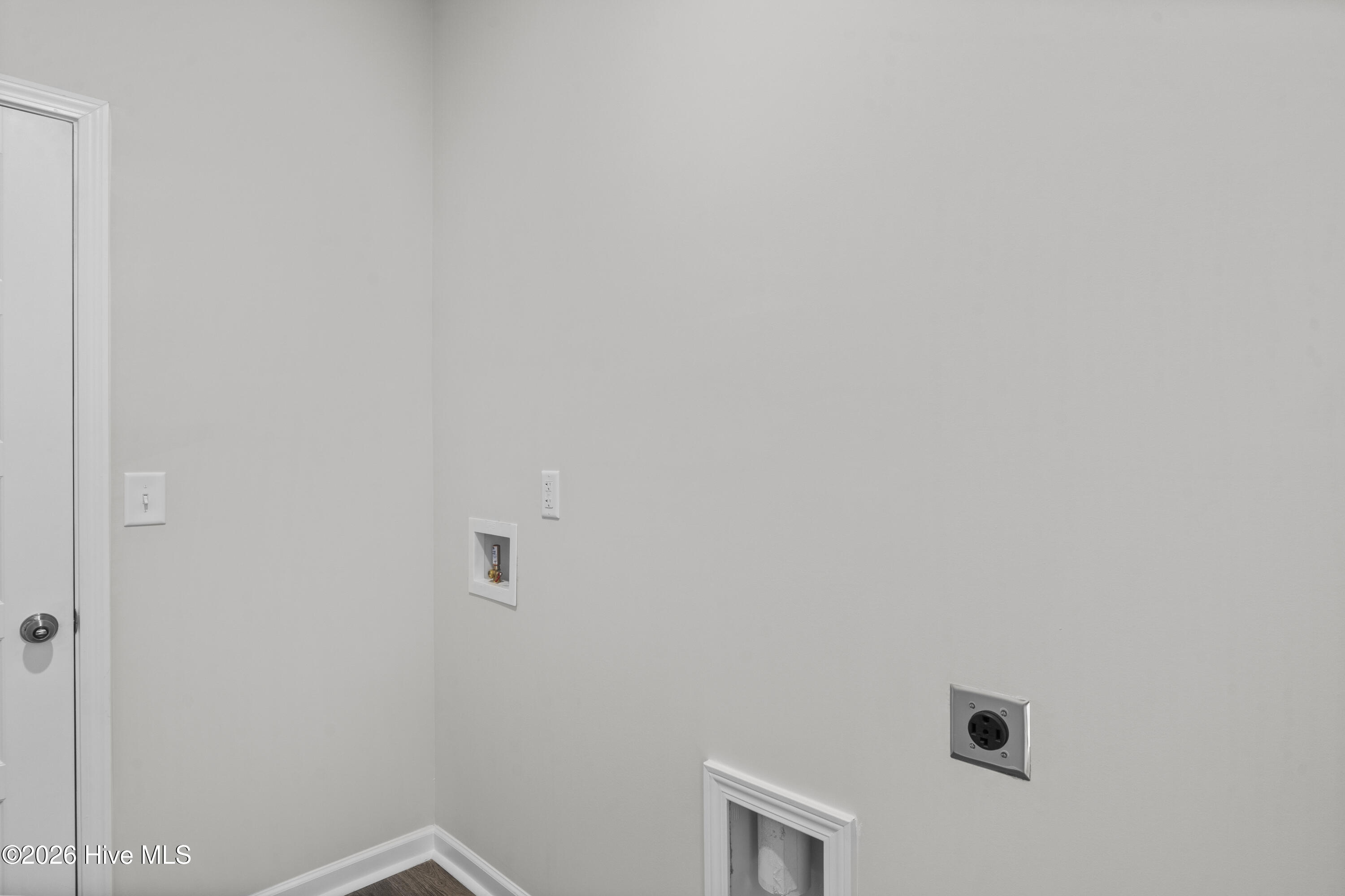 100557776 | Photo 14