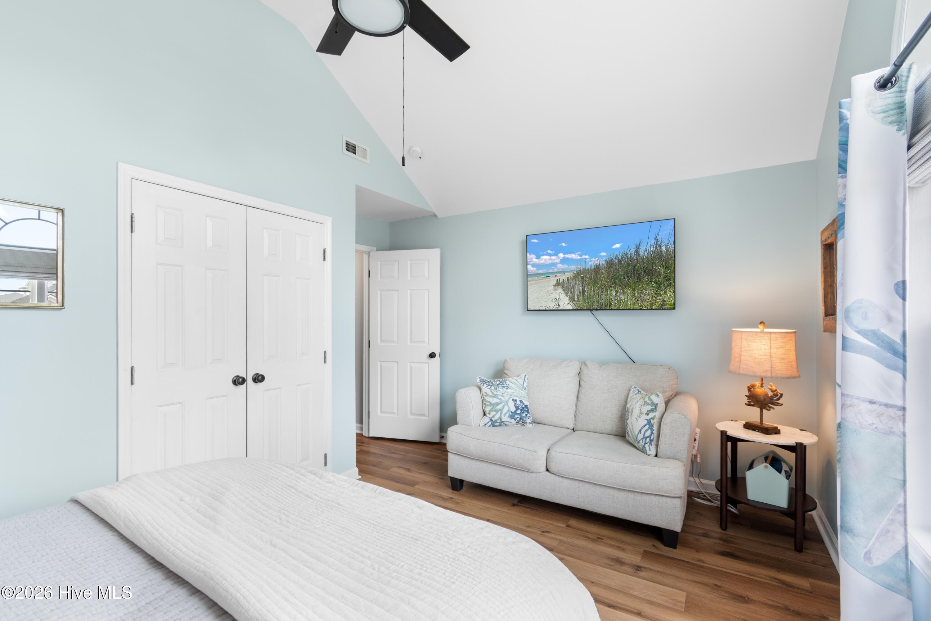 100558104 | Photo 37