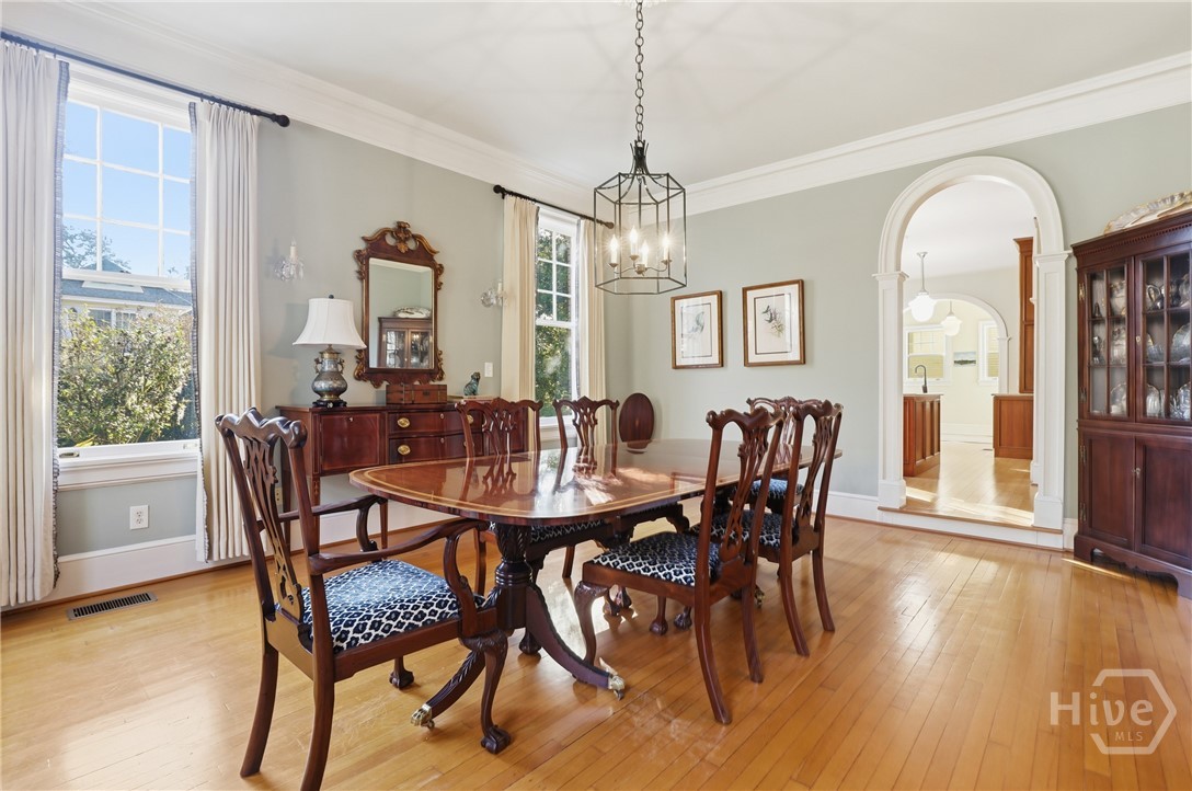 103 E 51st Street, Savannah, GA 31405 Listing Photo  5