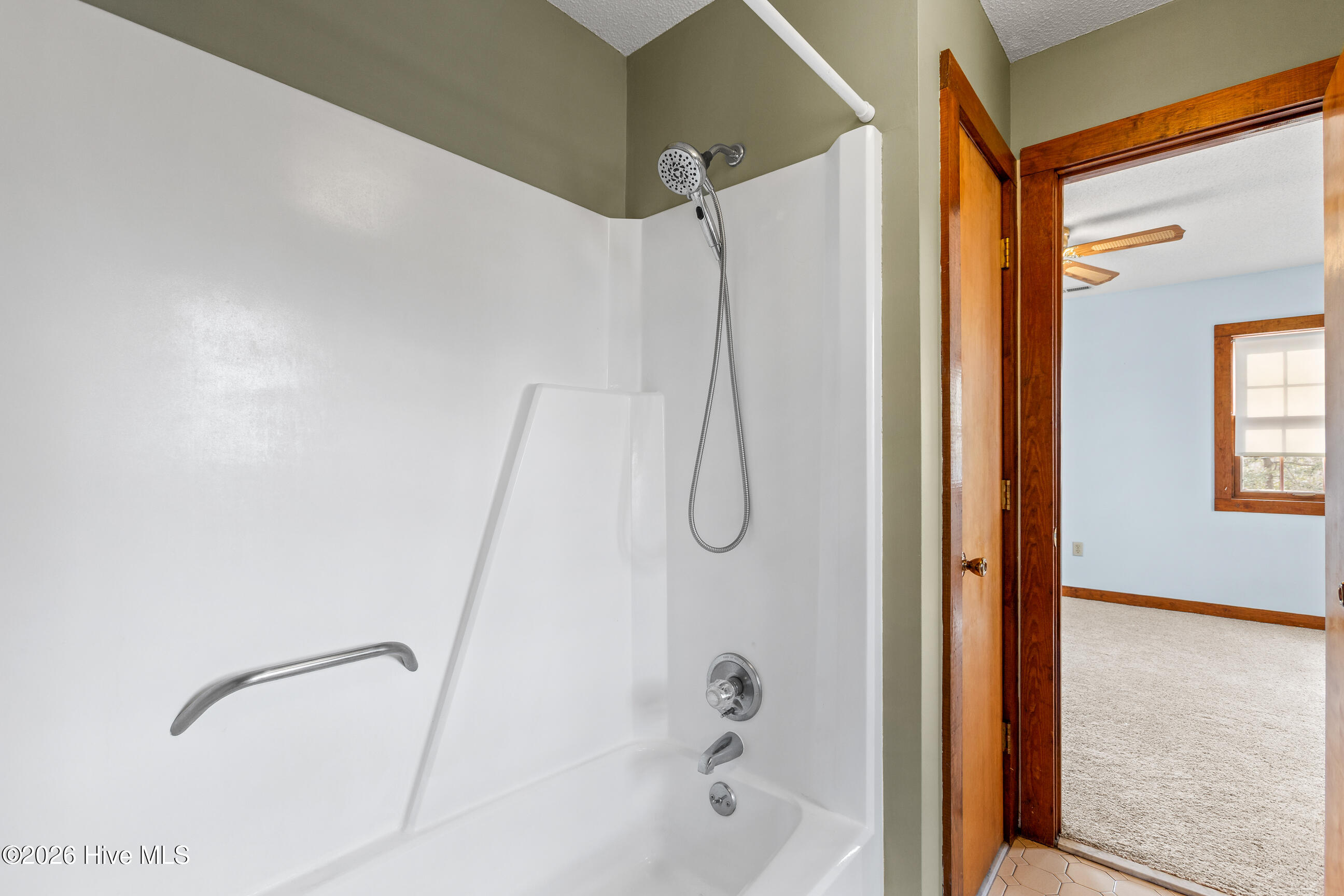 100556020 | Photo 36