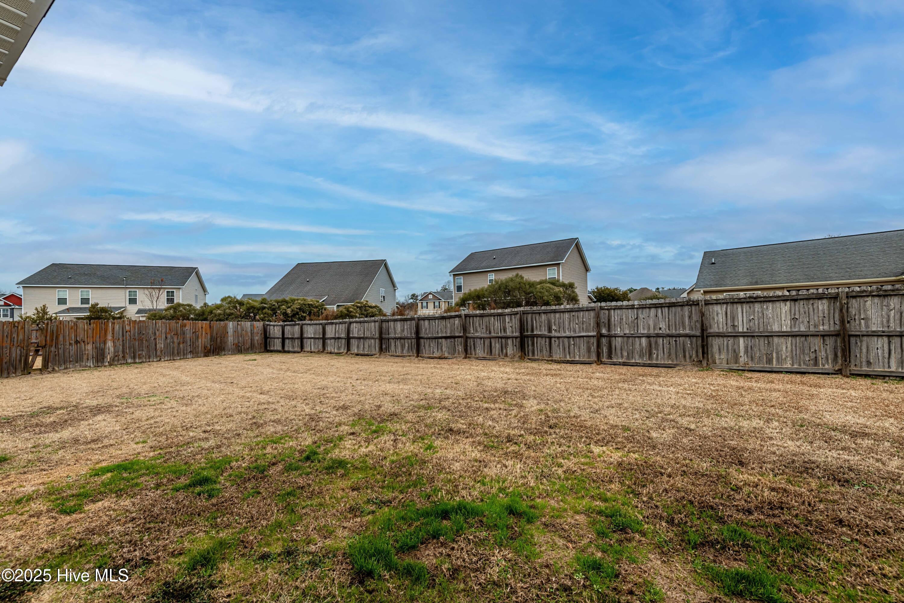 100546682 | Photo 74