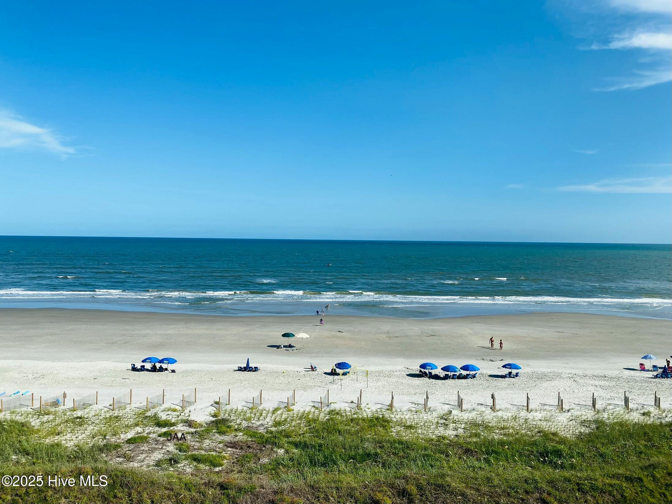 100558962 | Photo 38