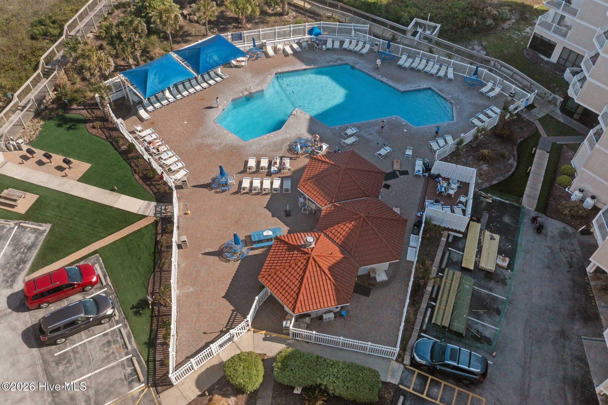 100565152 | Photo 34