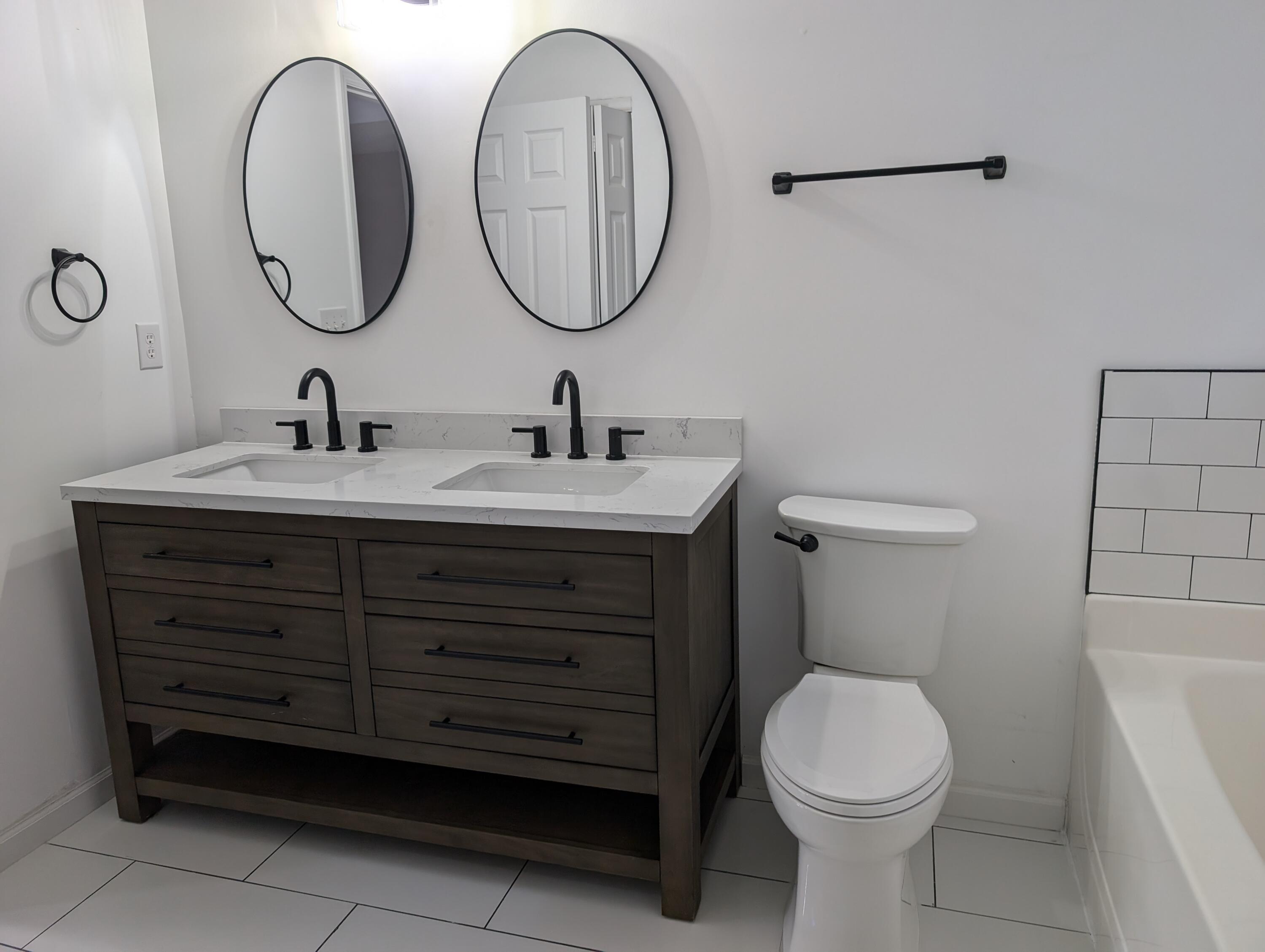 PXL_20250629_230503929